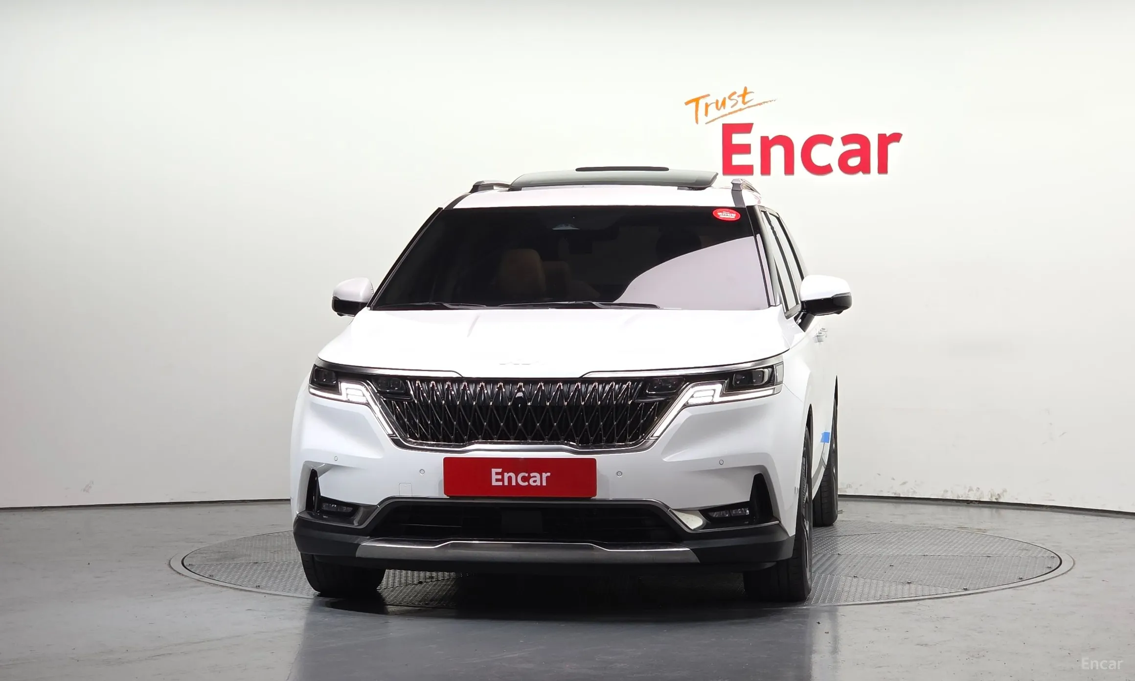 Kia Carnival Gen 4 превью 3