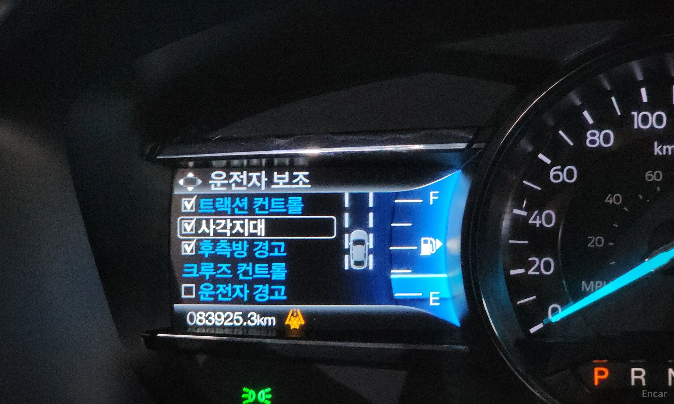 Ford Explorer превью 14