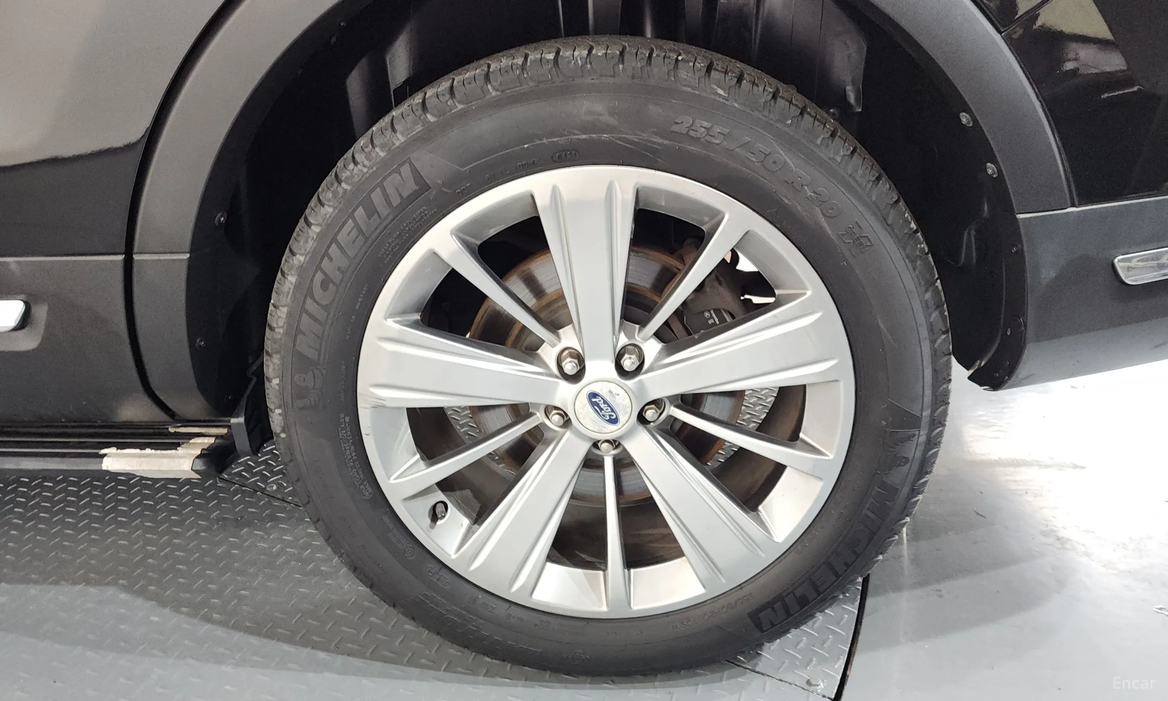 Ford Explorer превью 5