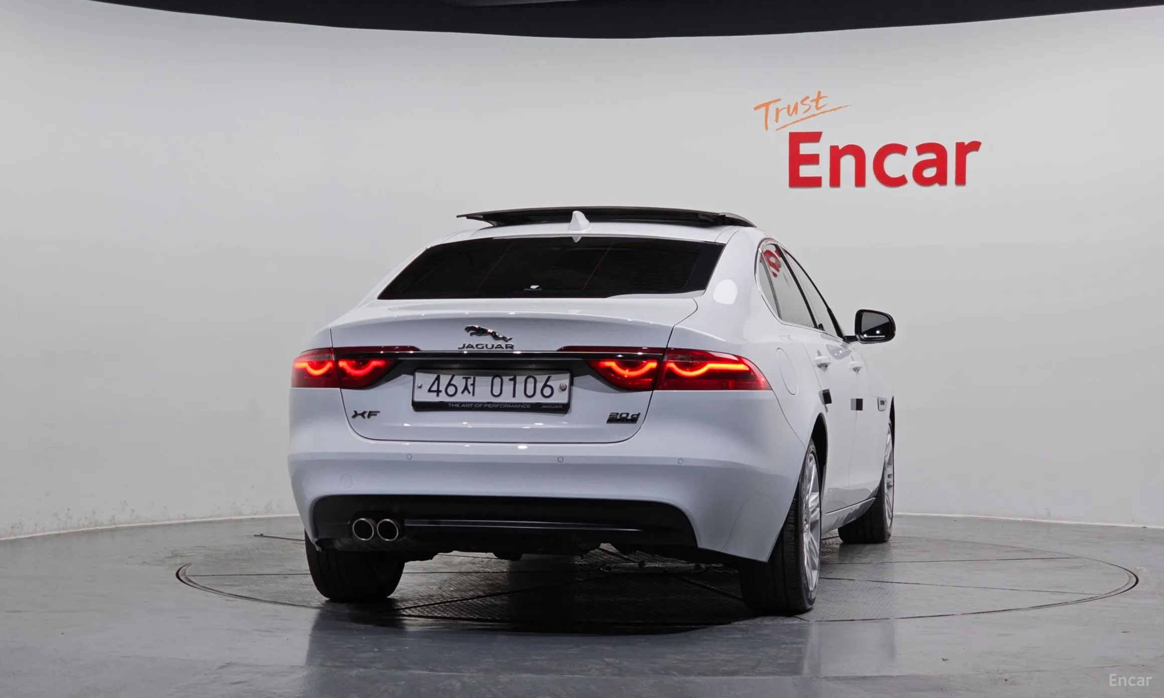 Jaguar XF (x260) превью 4