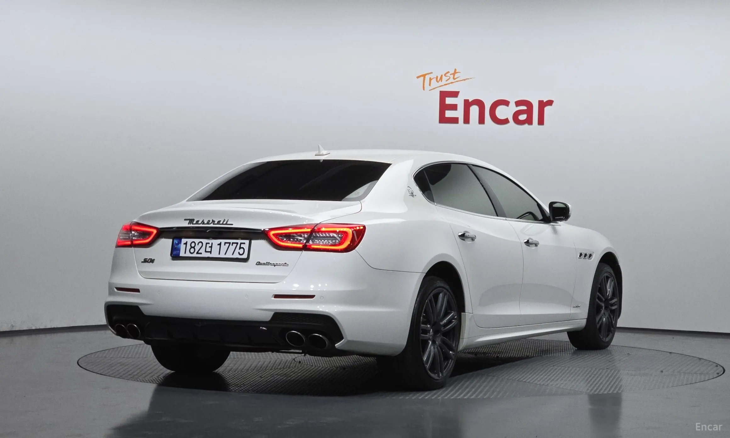 Maserati Quattroporte