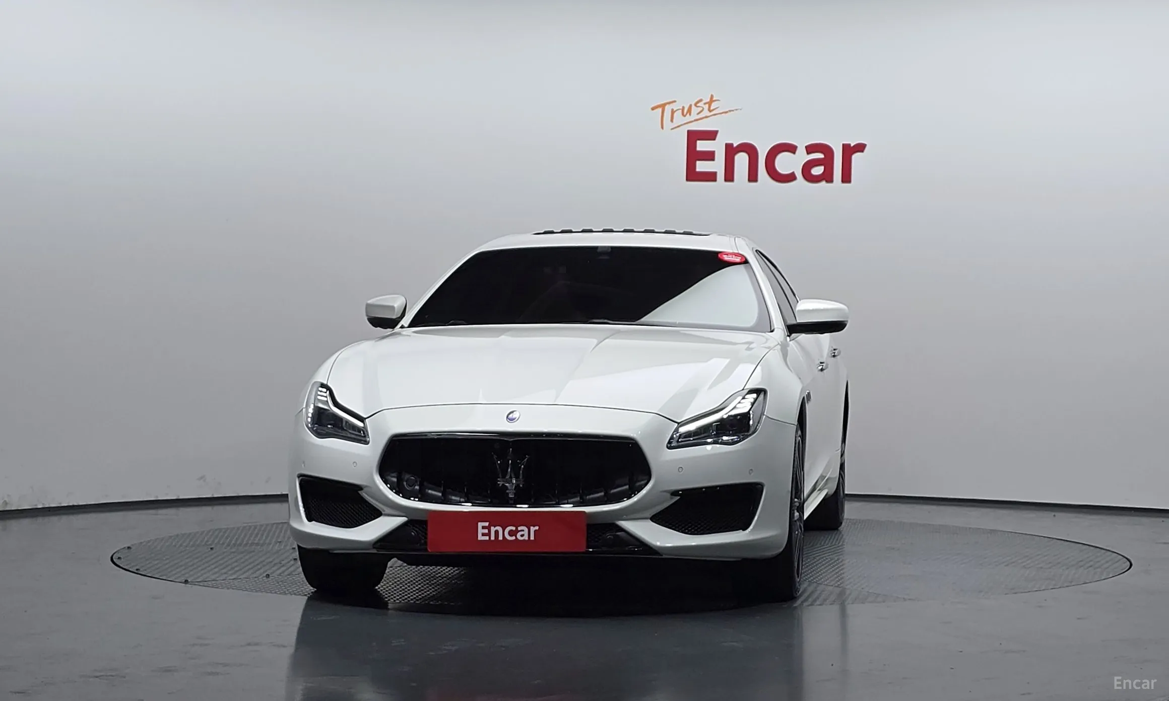 Maserati Quattroporte превью 3