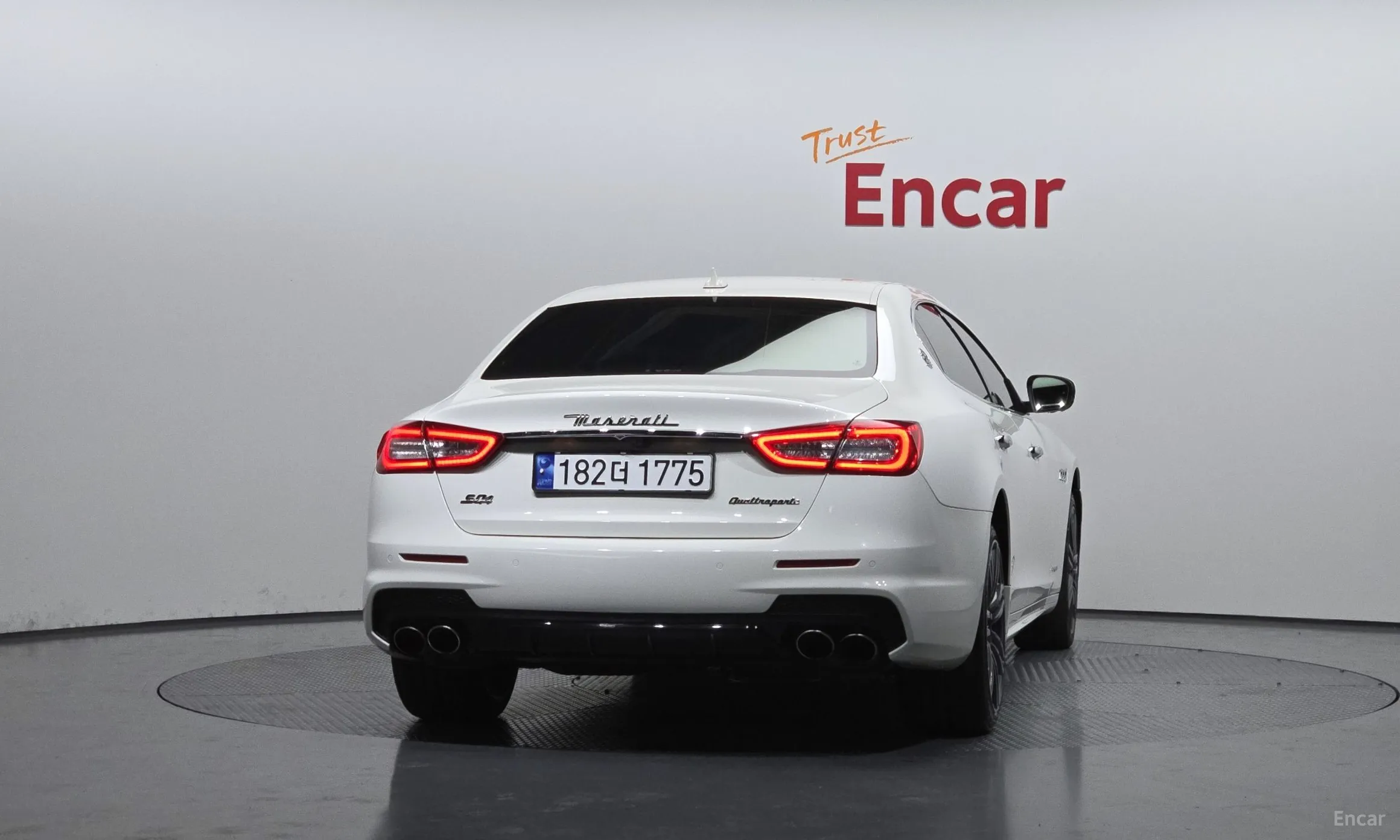 Maserati Quattroporte превью 4