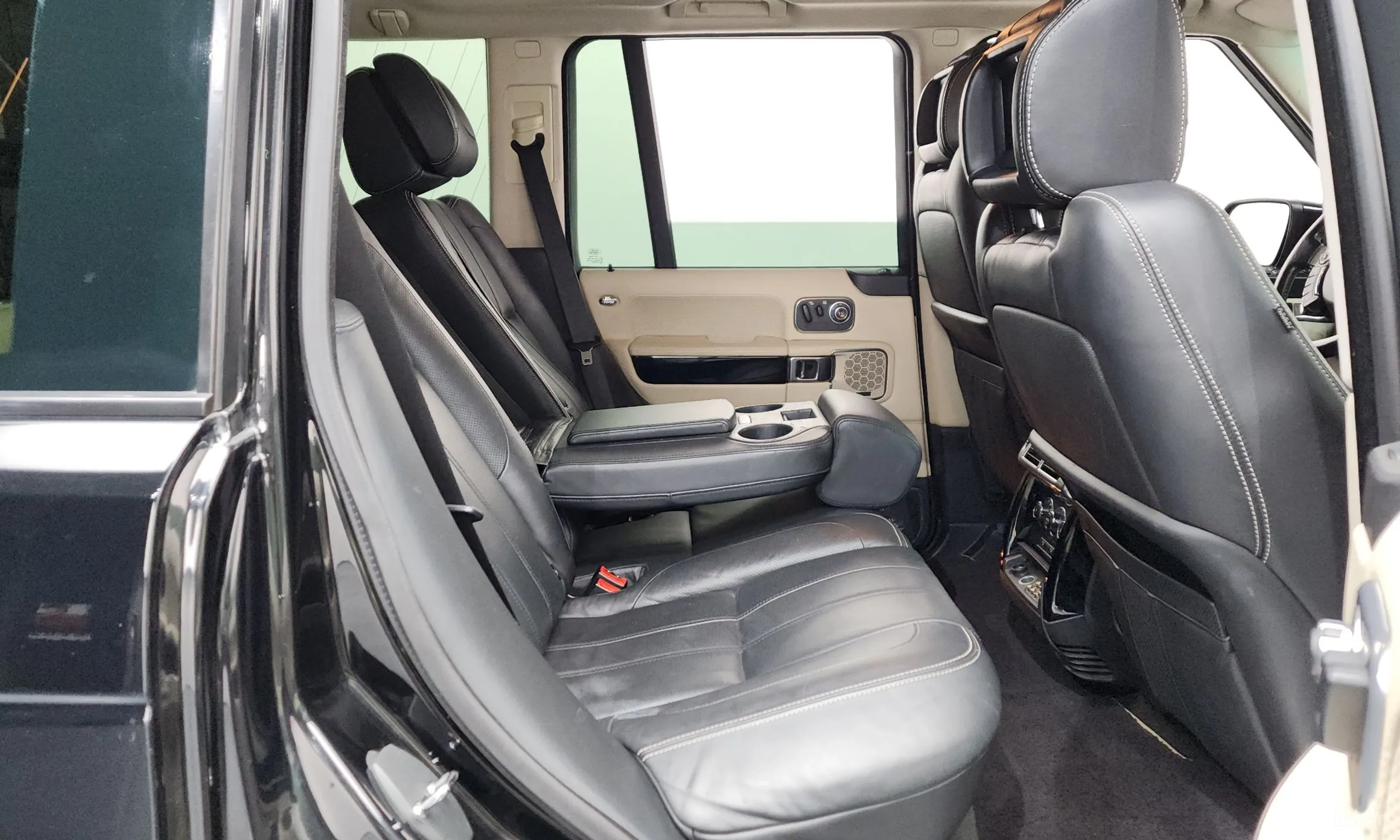 Land Rover Range Rover превью 12