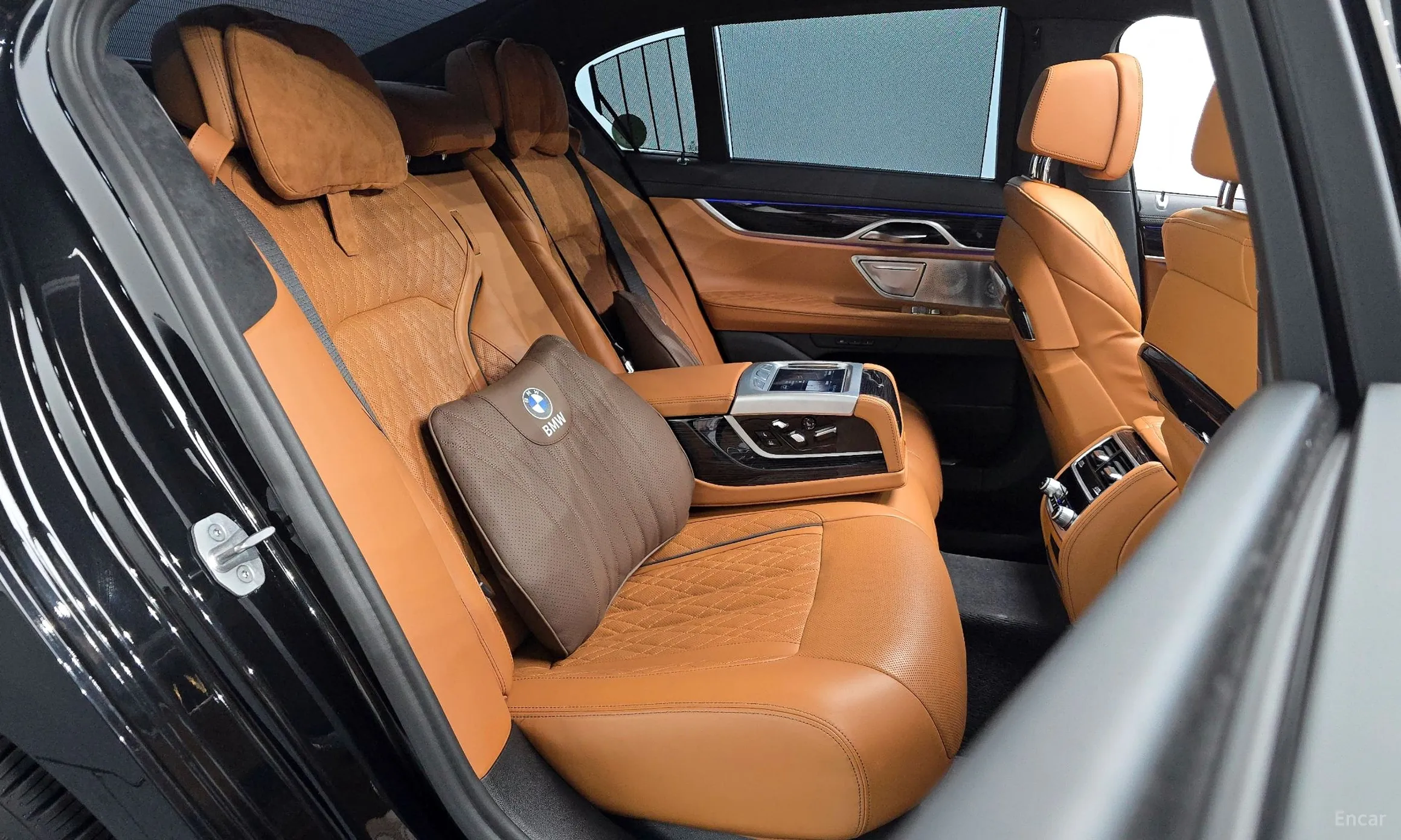 BMW 7 Series (G11) превью 12