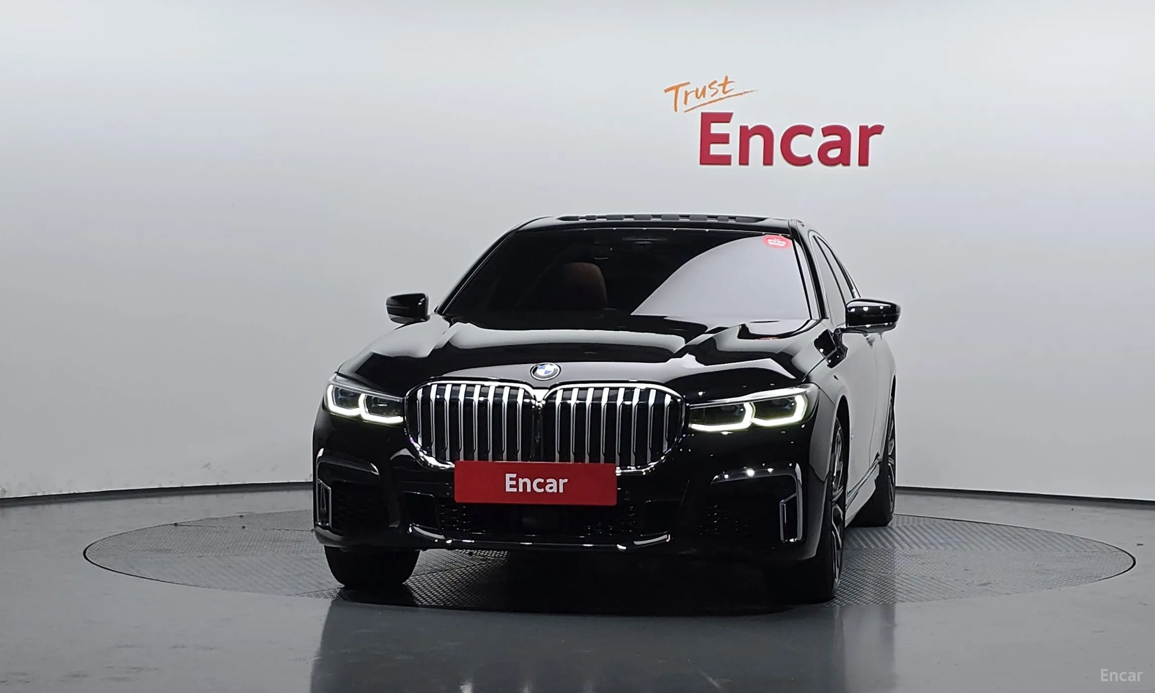 BMW 7 Series (G11) превью 3