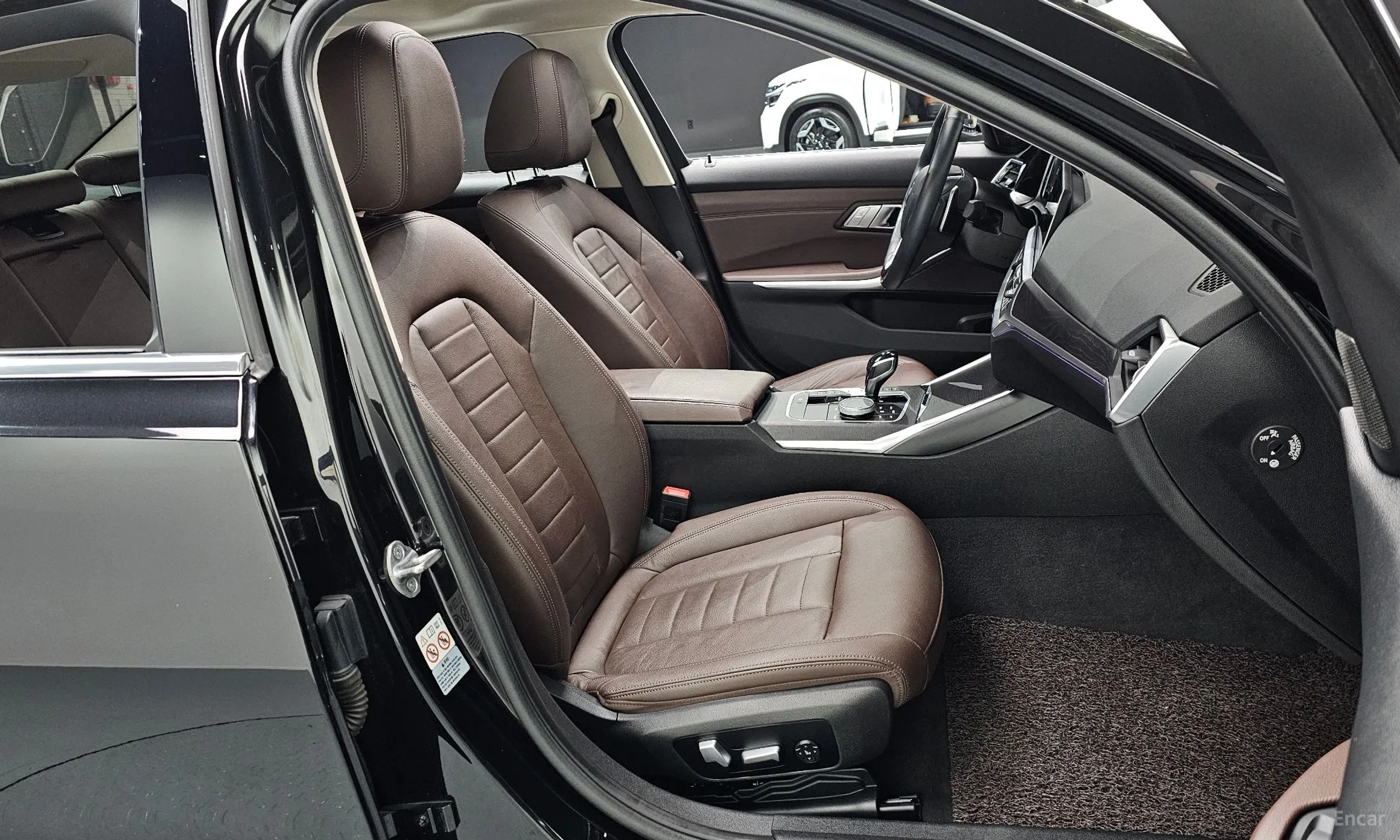 BMW 3 Series (G20) превью 10