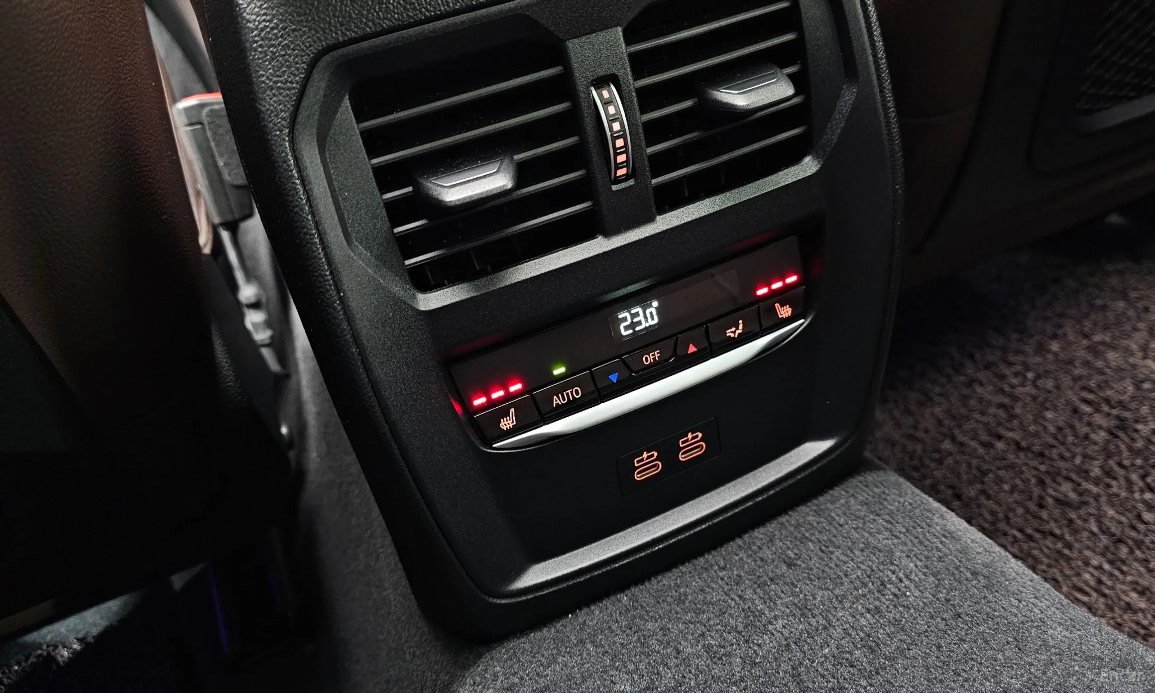 BMW 3 Series (G20) превью 17
