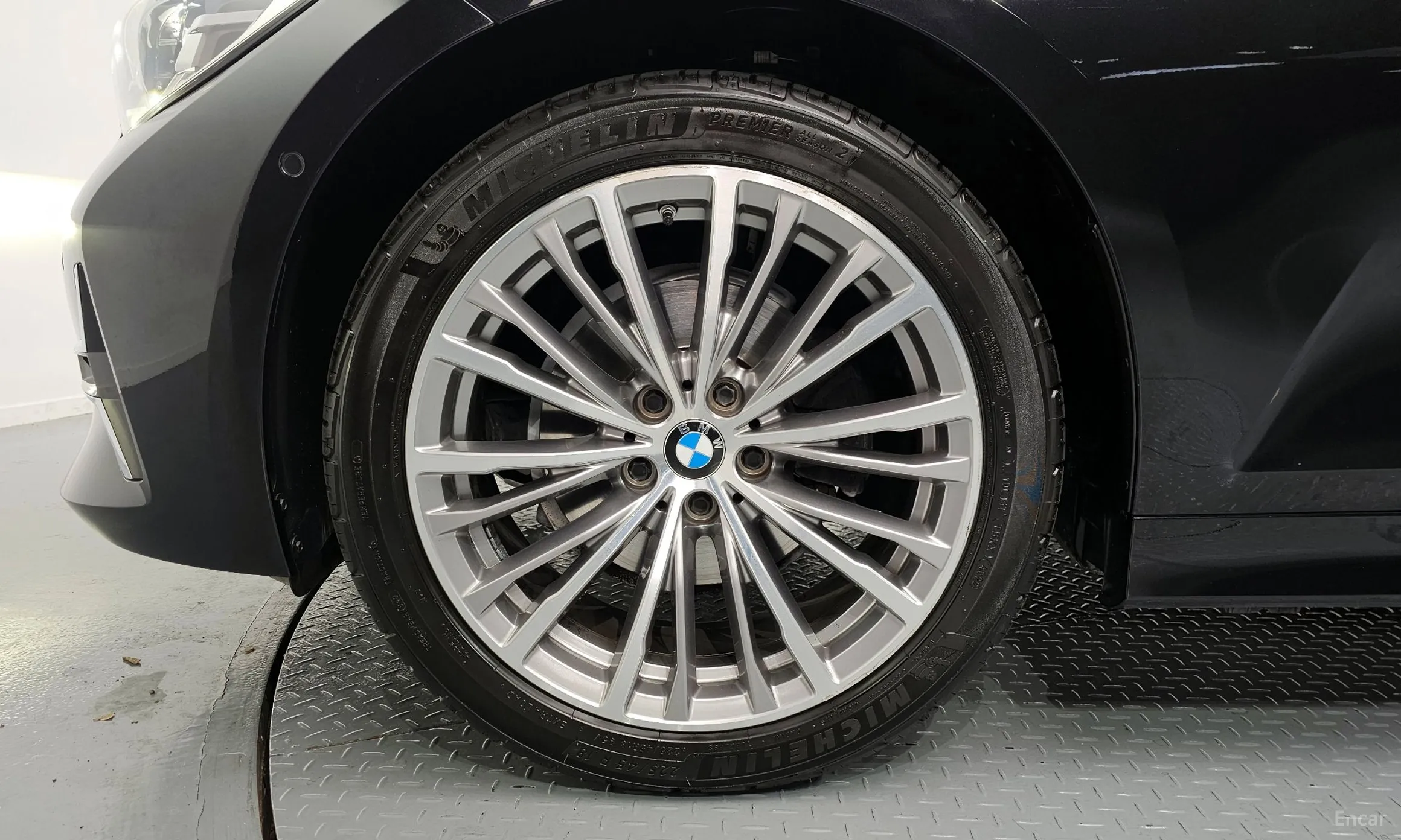BMW 3 Series (G20) превью 5