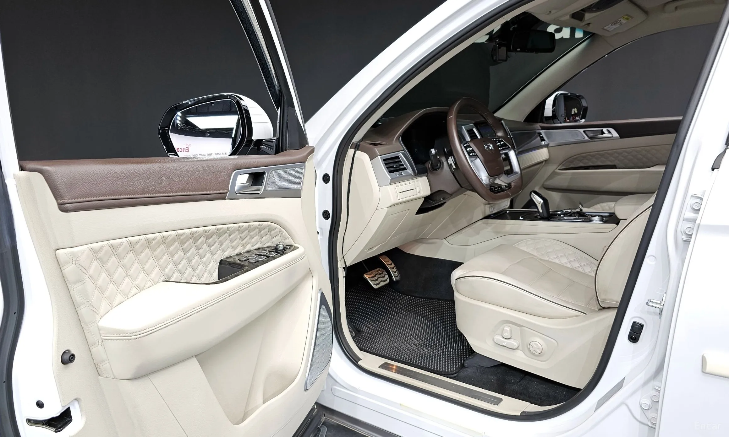 KG Mobility (SsangYong) Rexton превью 11