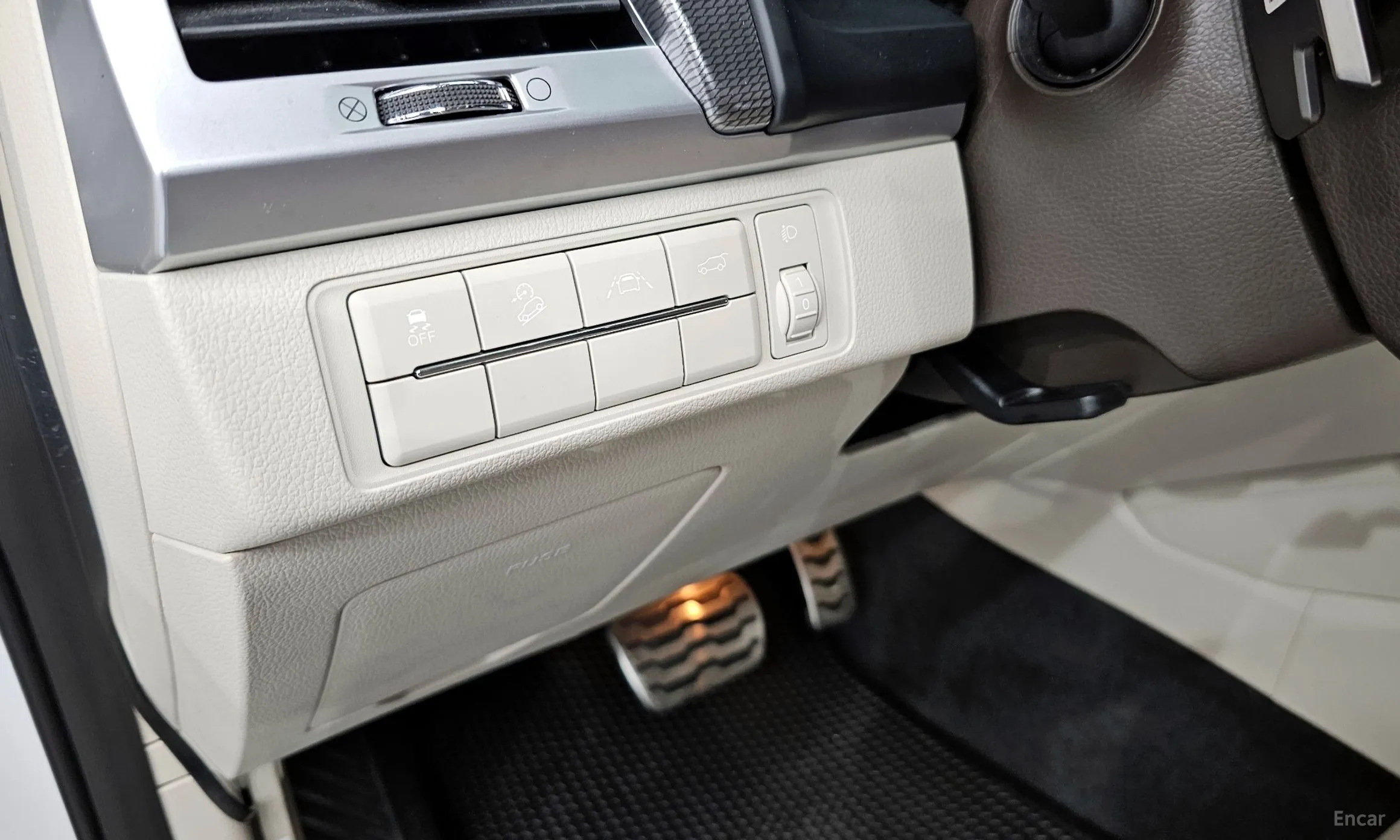 KG Mobility (SsangYong) Rexton превью 14