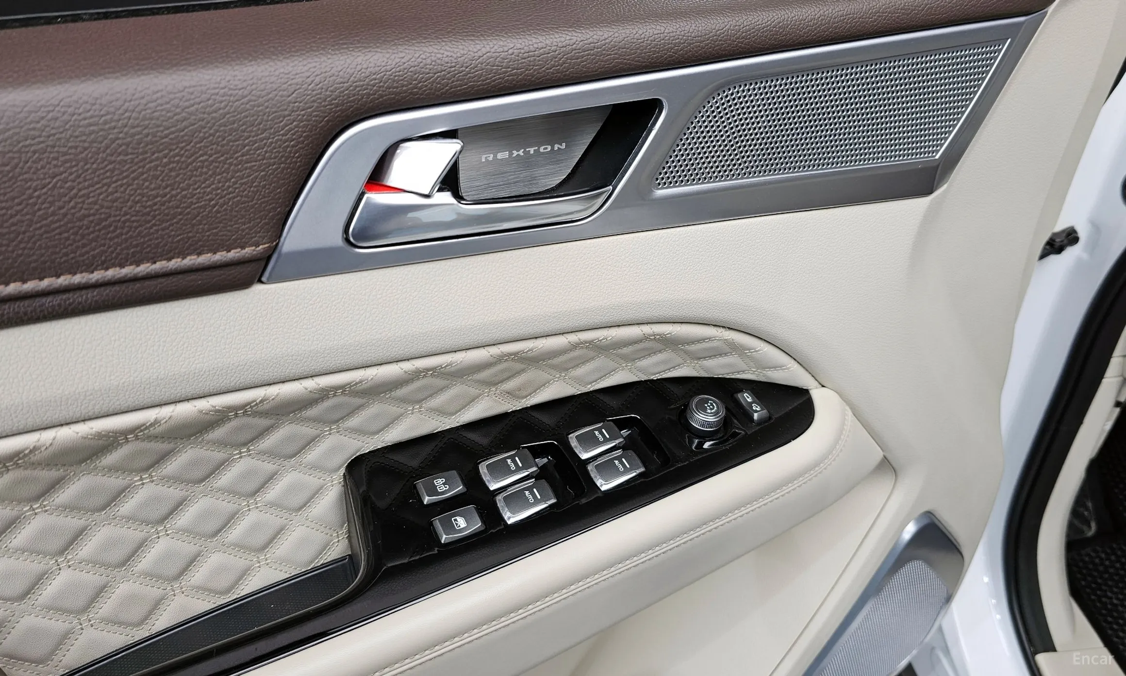 KG Mobility (SsangYong) Rexton превью 20