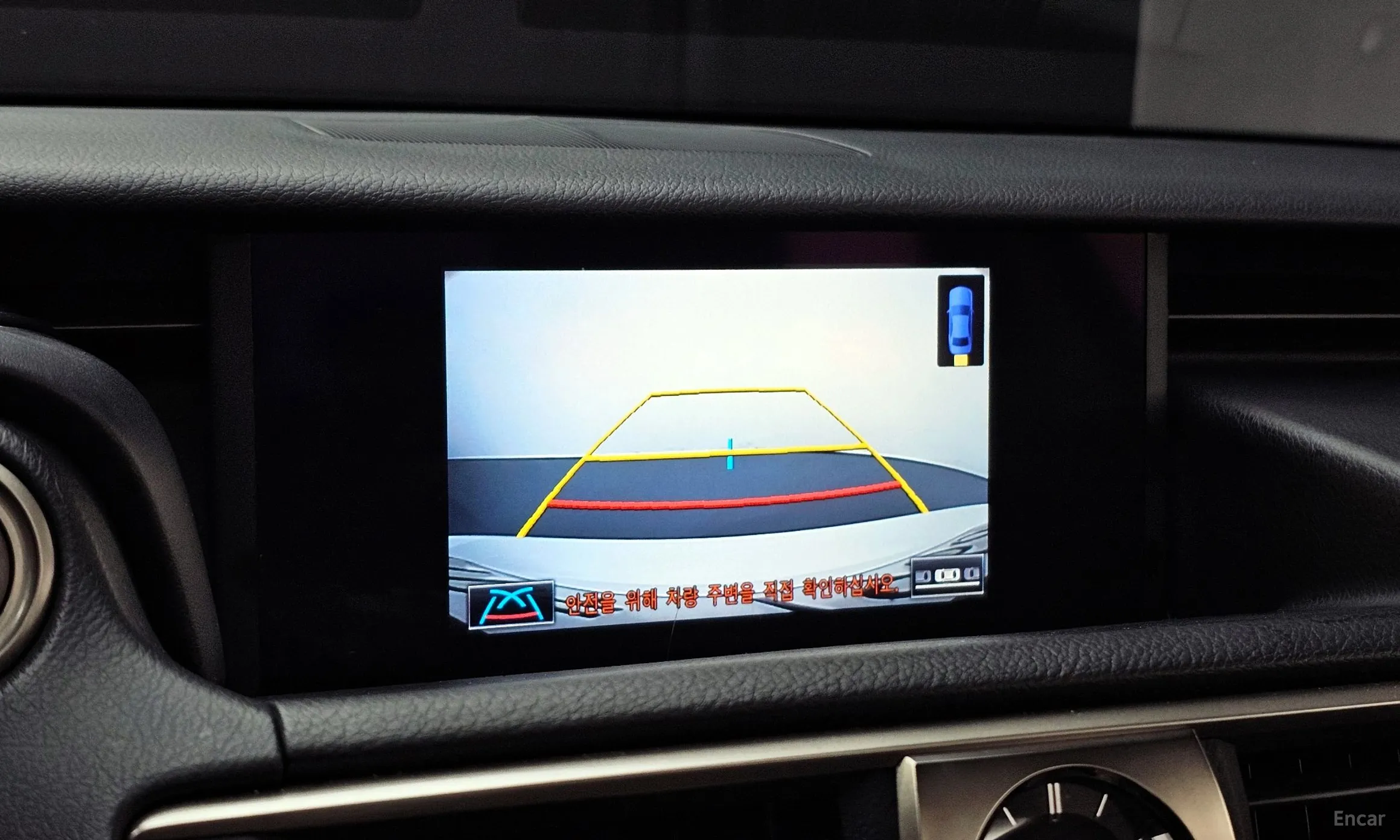 Lexus New IS300 превью 15