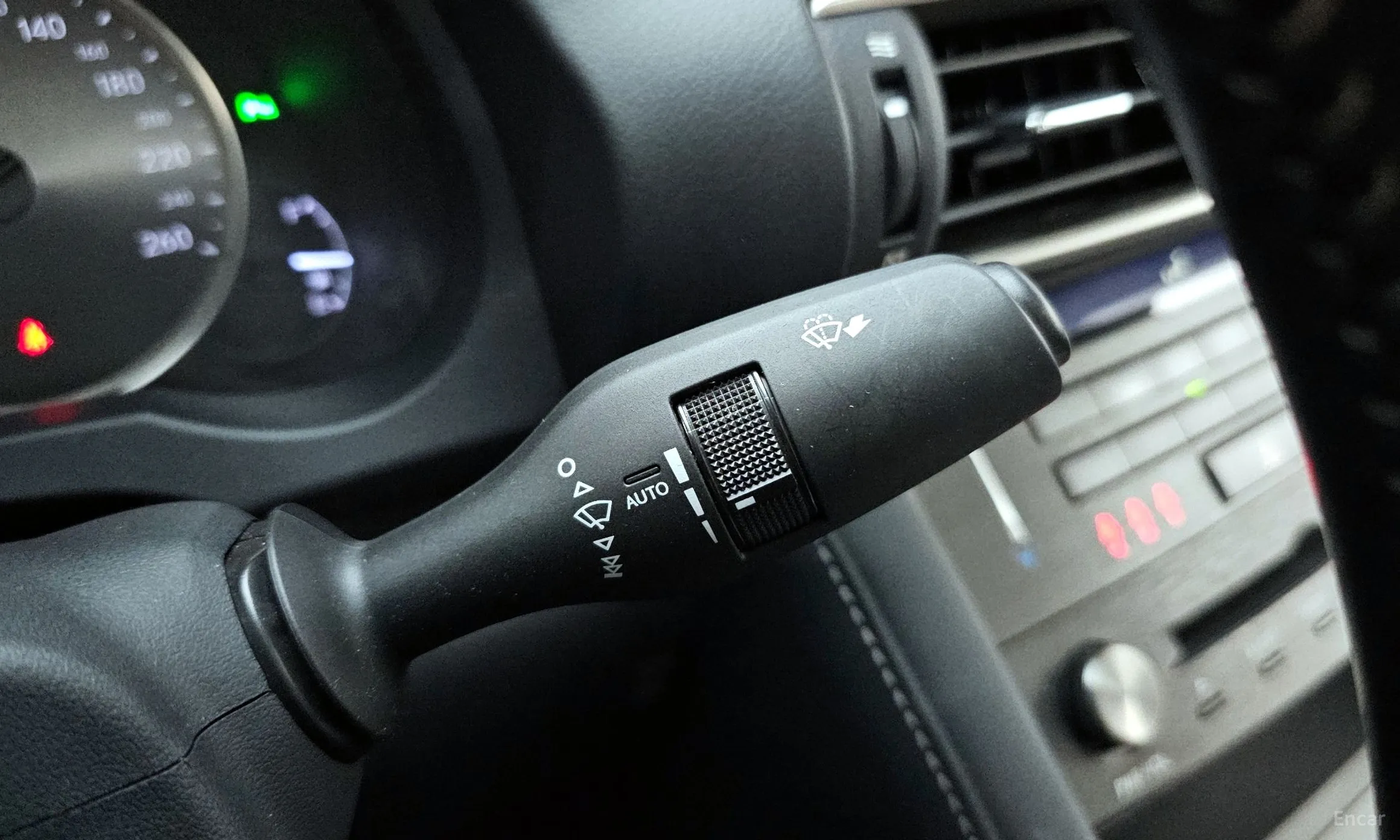 Lexus New IS300 превью 16