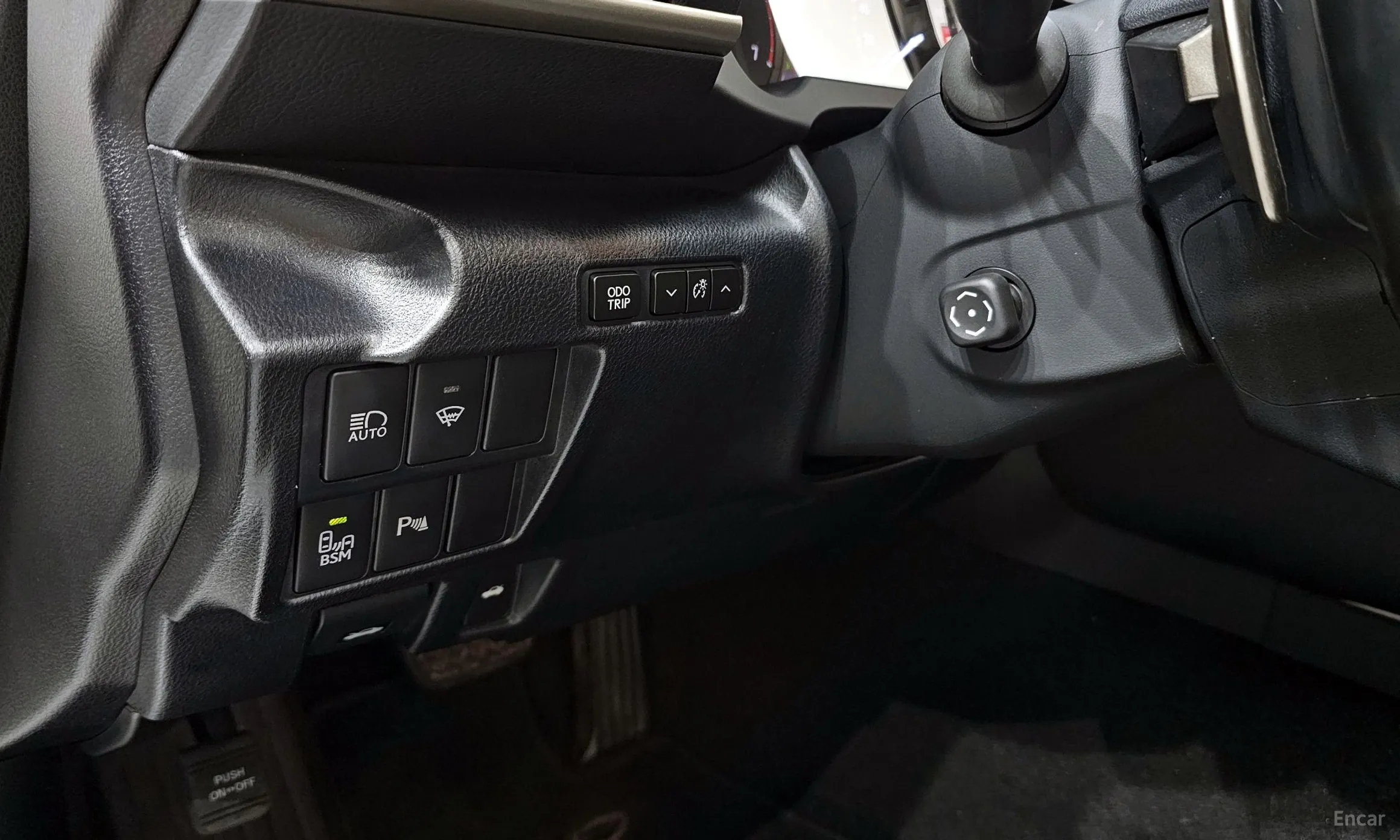 Lexus New IS300 превью 17