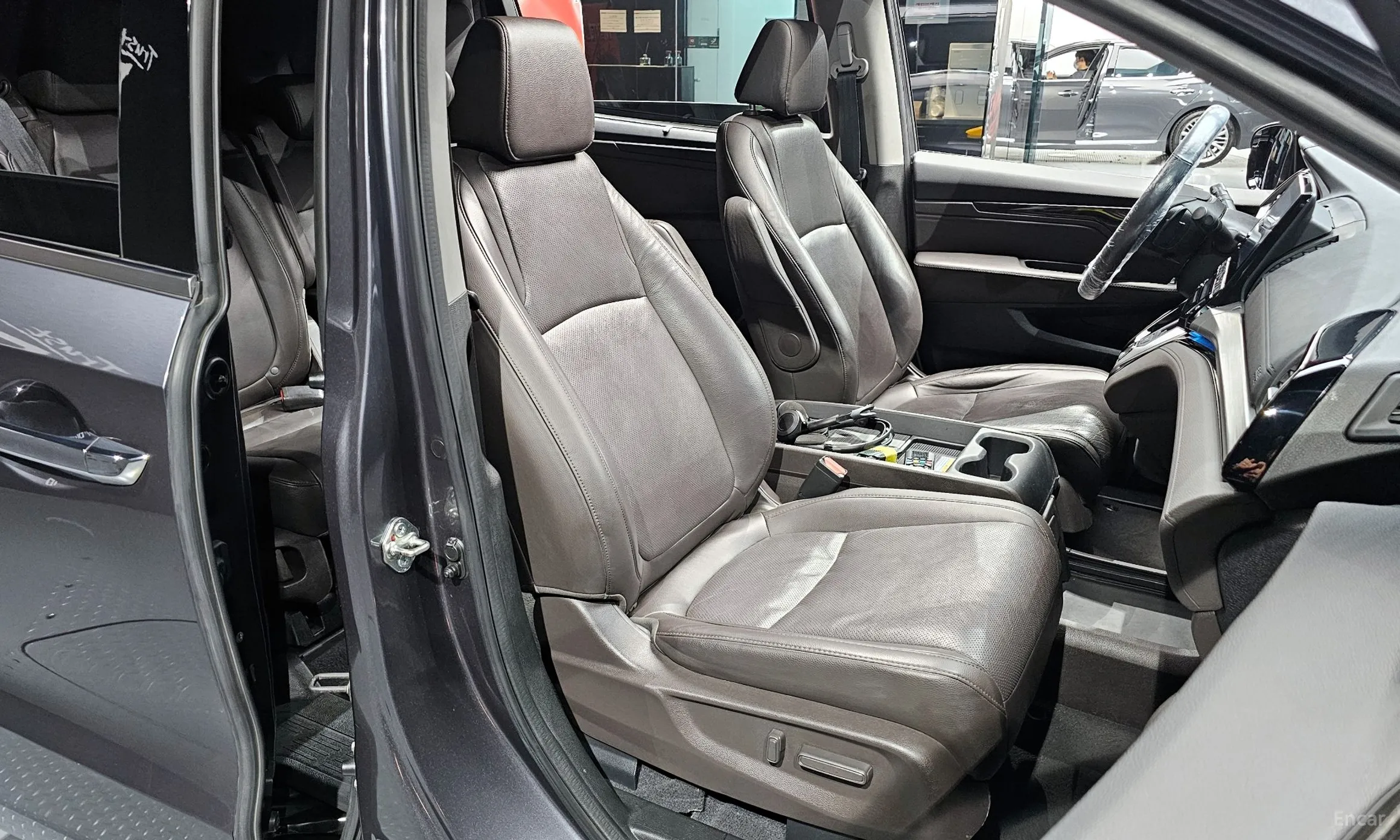Honda Odyssey превью 10