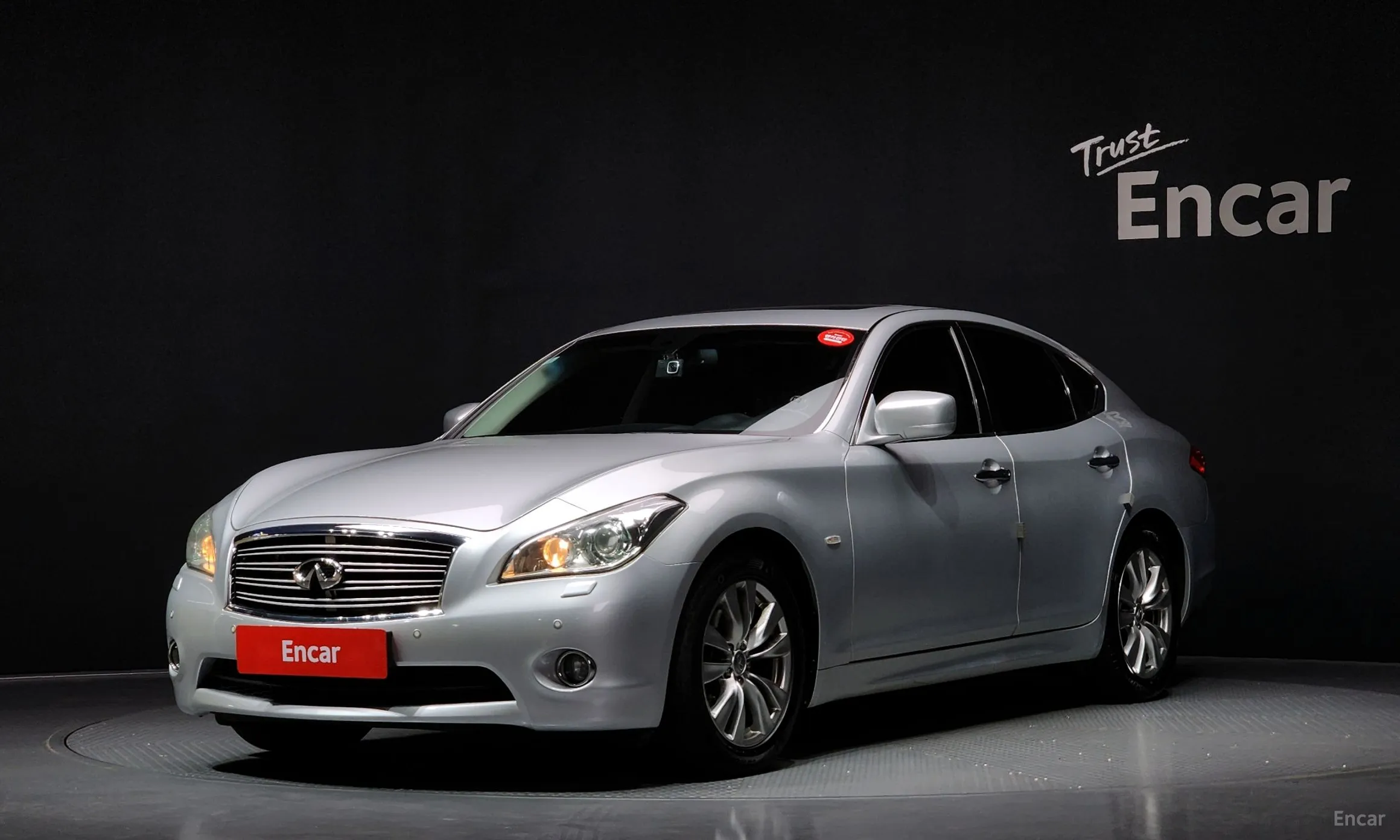 Infiniti M37