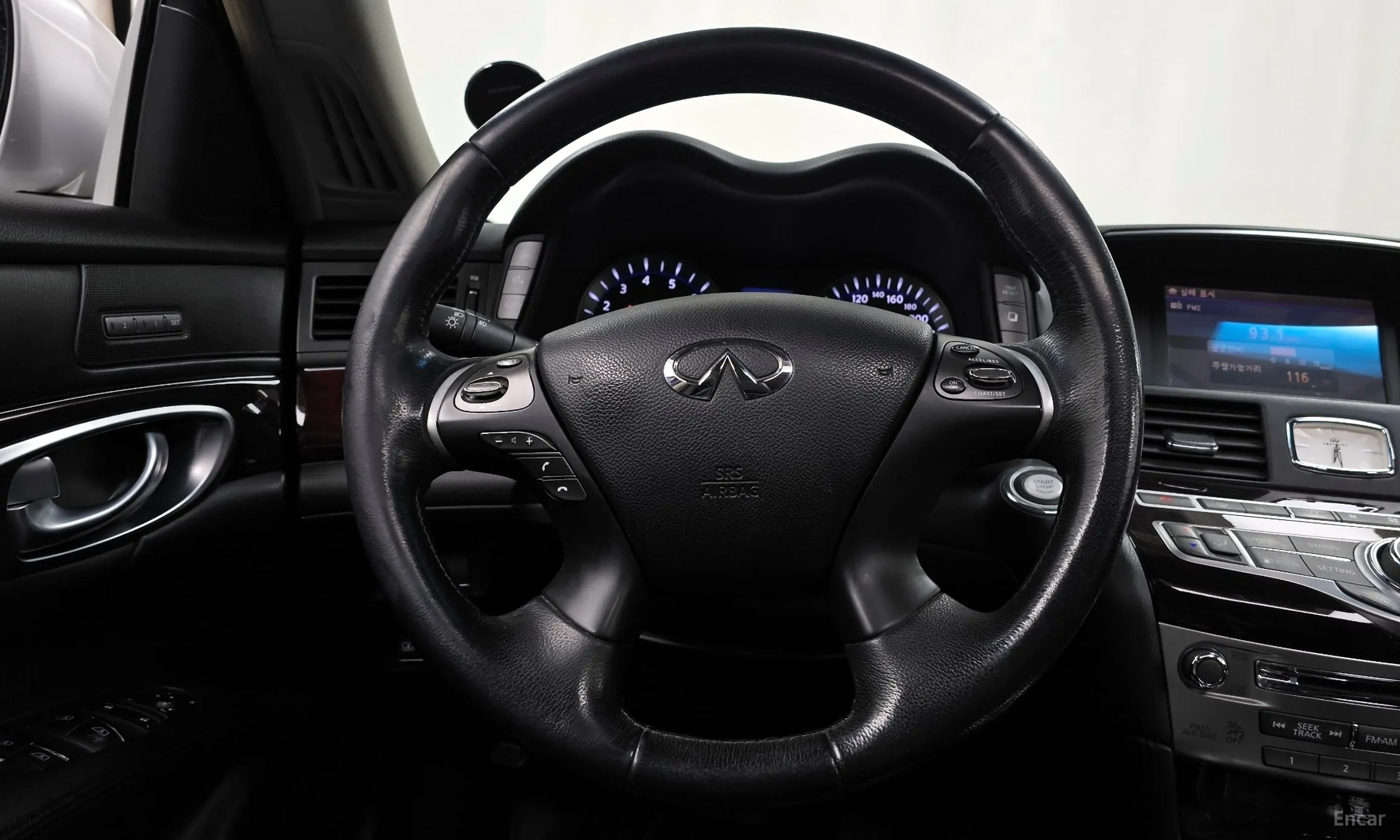 Infiniti M37 превью 13