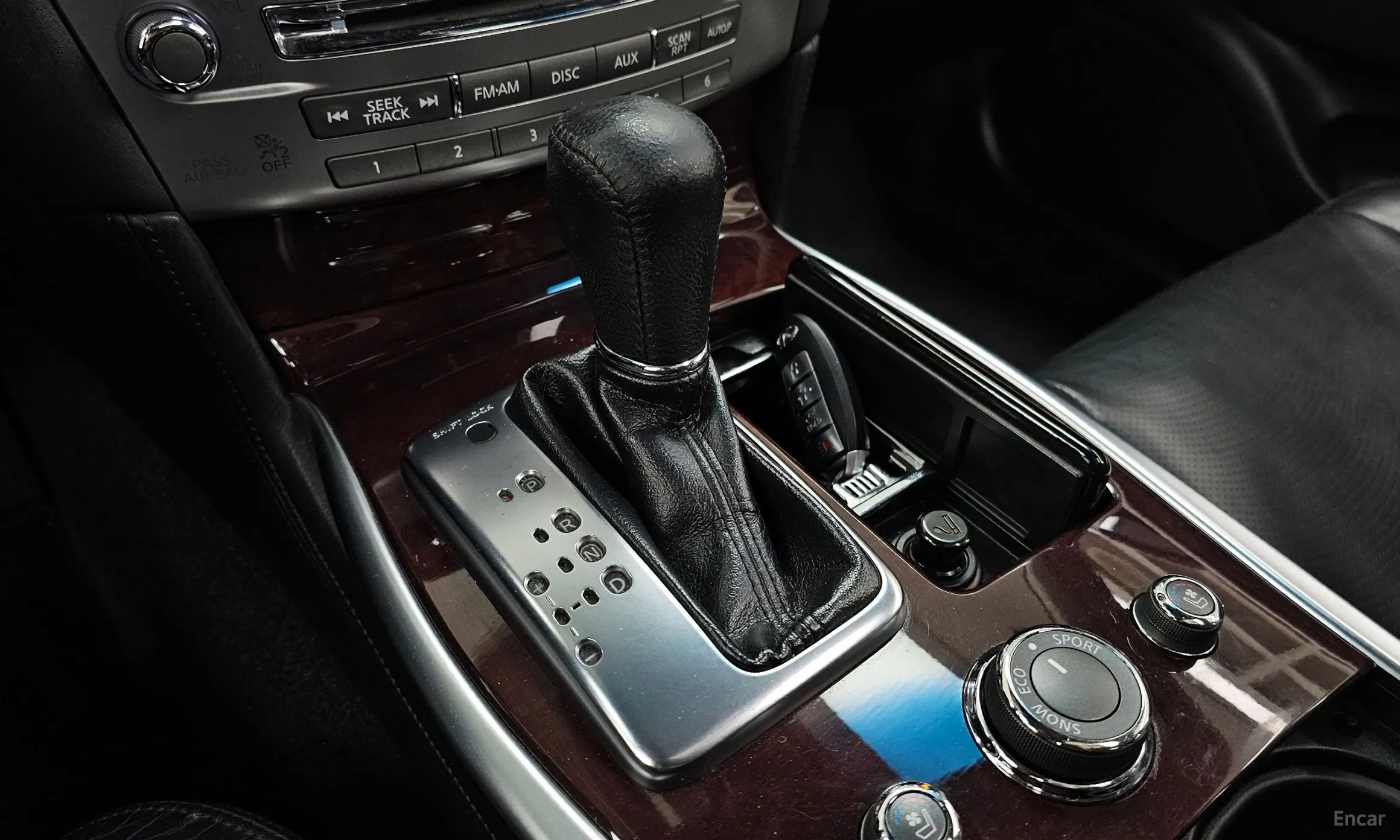 Infiniti M37 превью 9