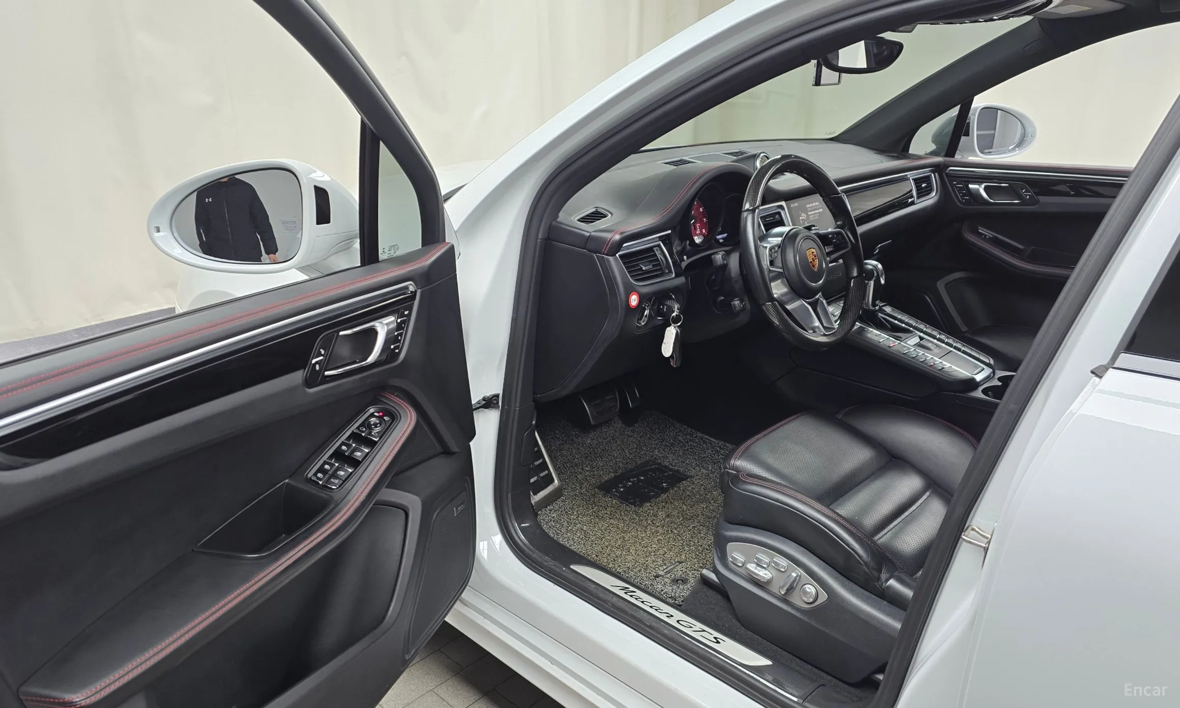 Porsche Macan превью 10