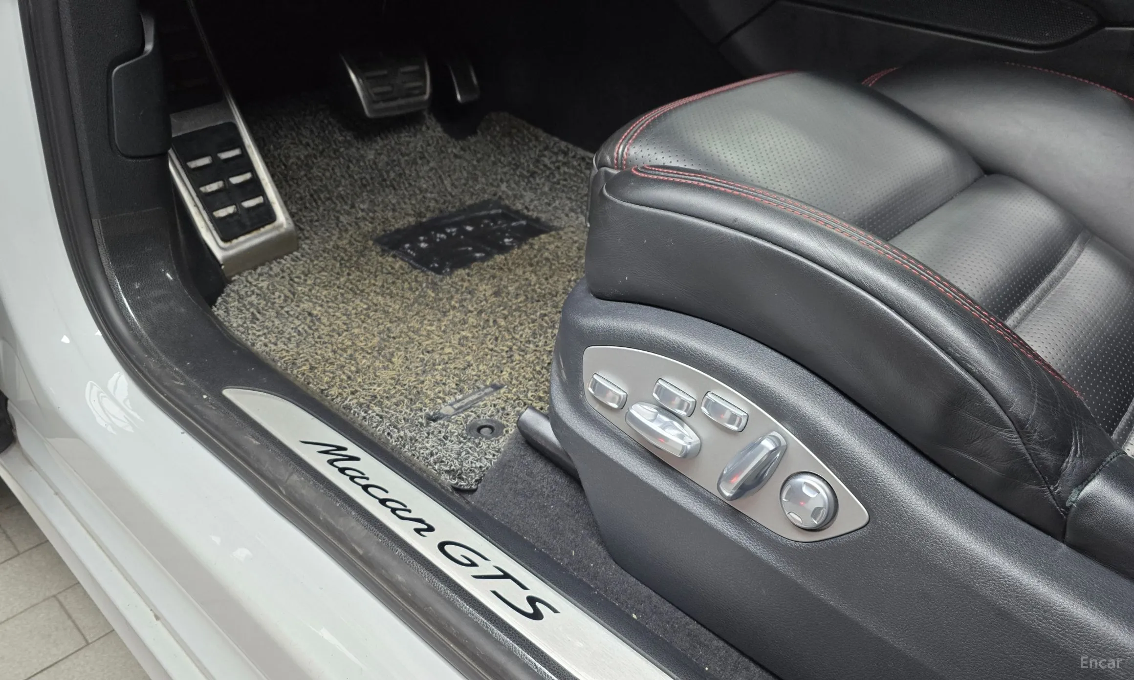 Porsche Macan превью 17