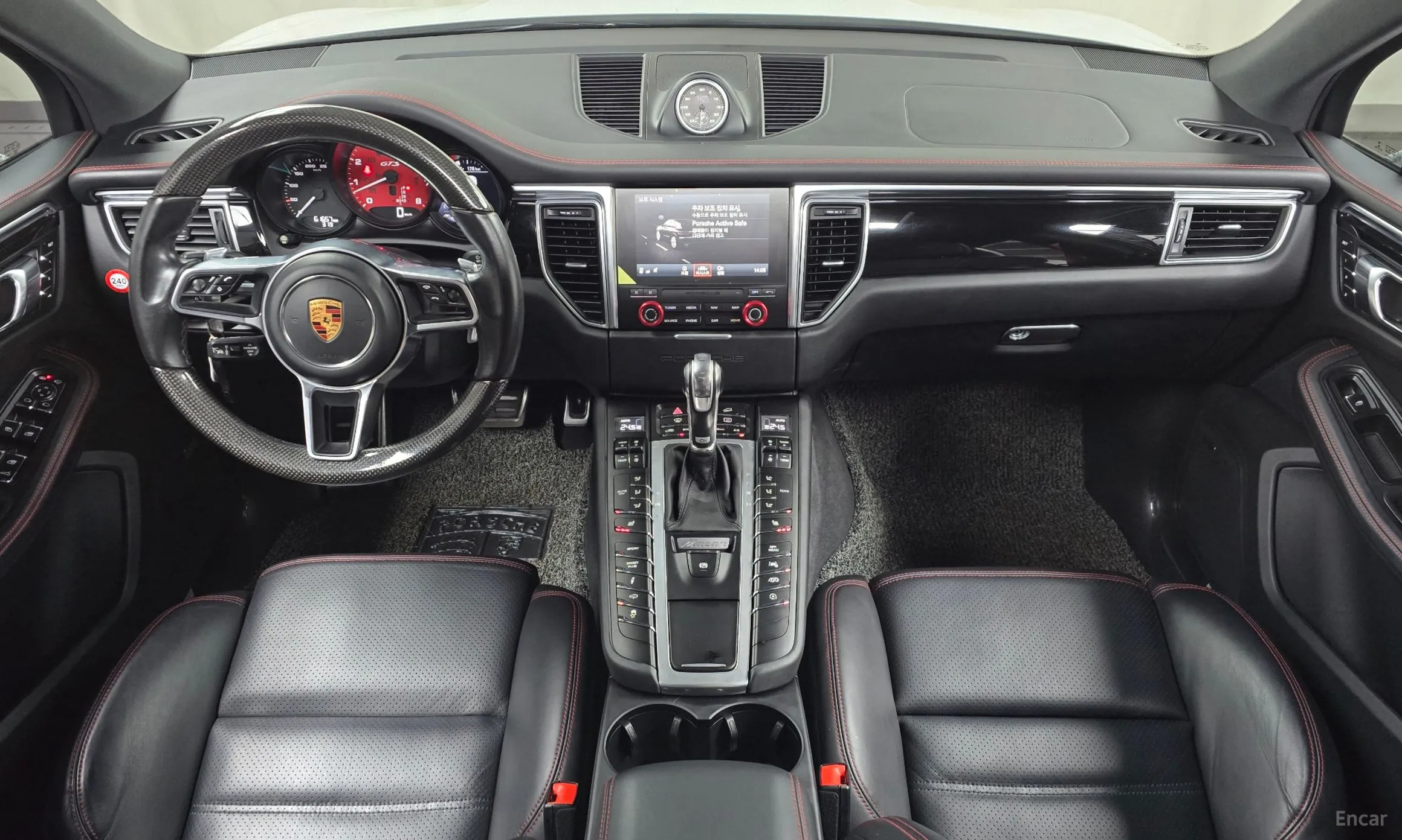 Porsche Macan превью 7