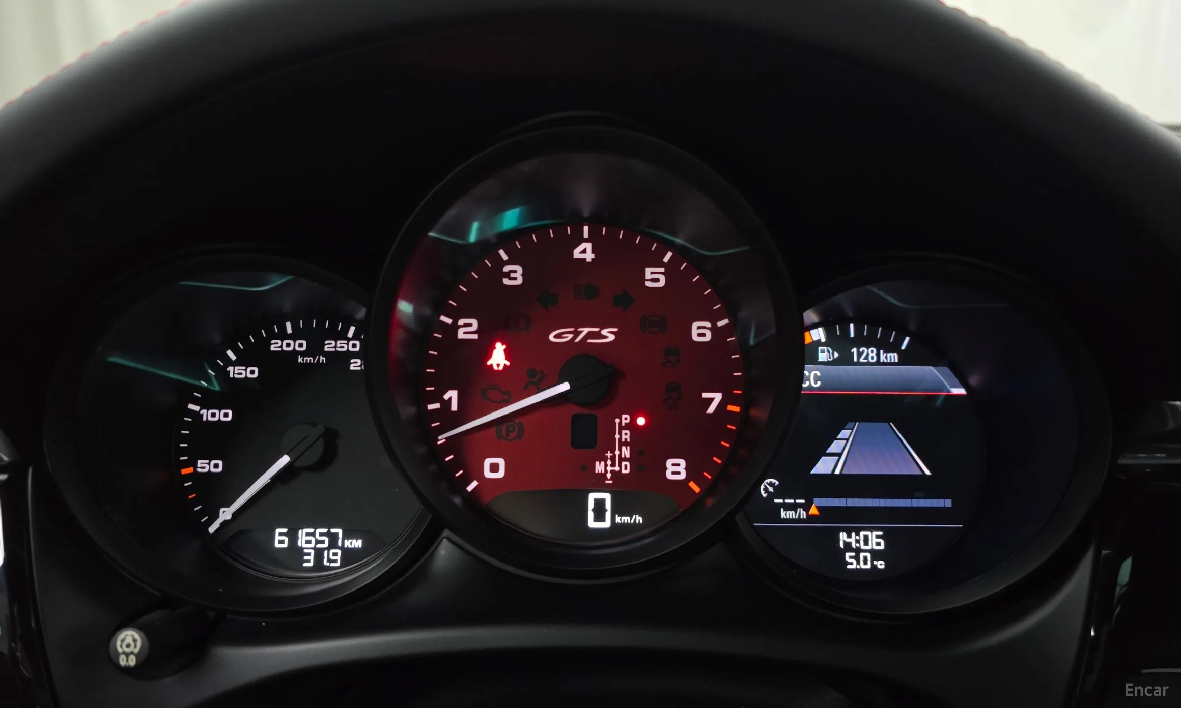Porsche Macan превью 8