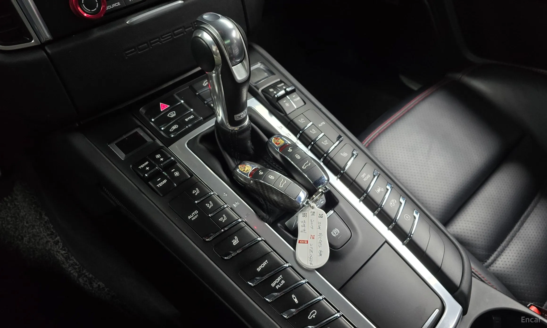 Porsche Macan превью 9
