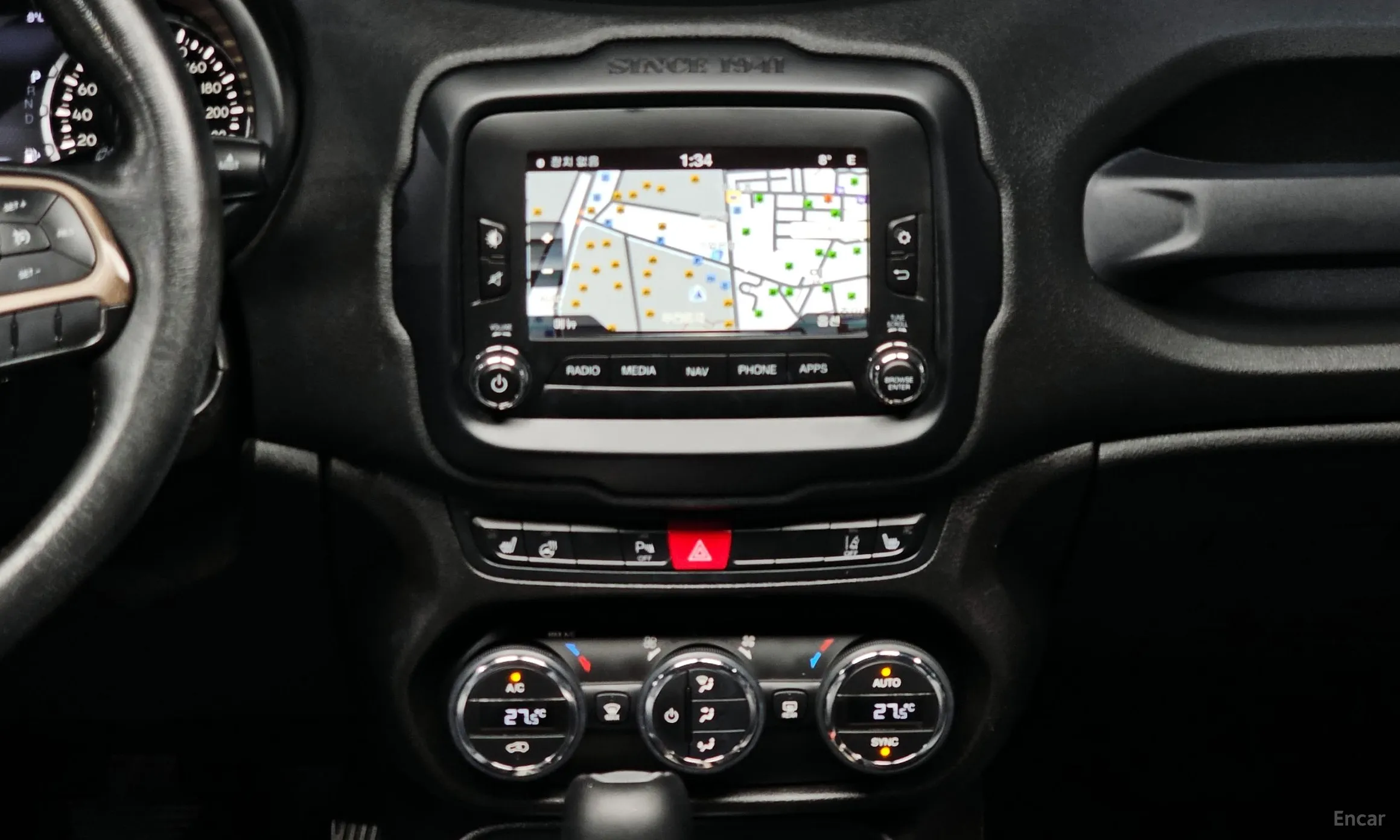 Jeep Renegade превью 14
