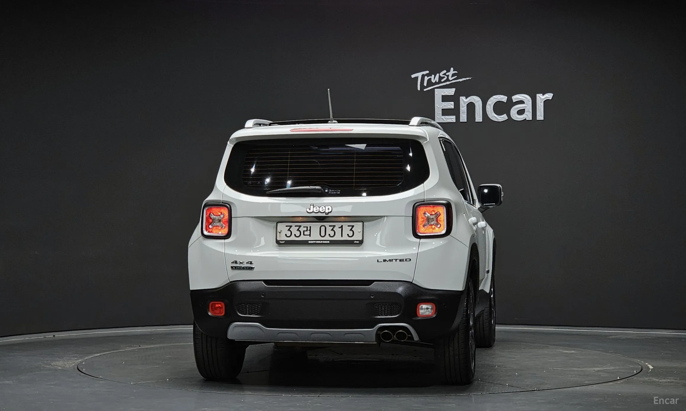 Jeep Renegade превью 4