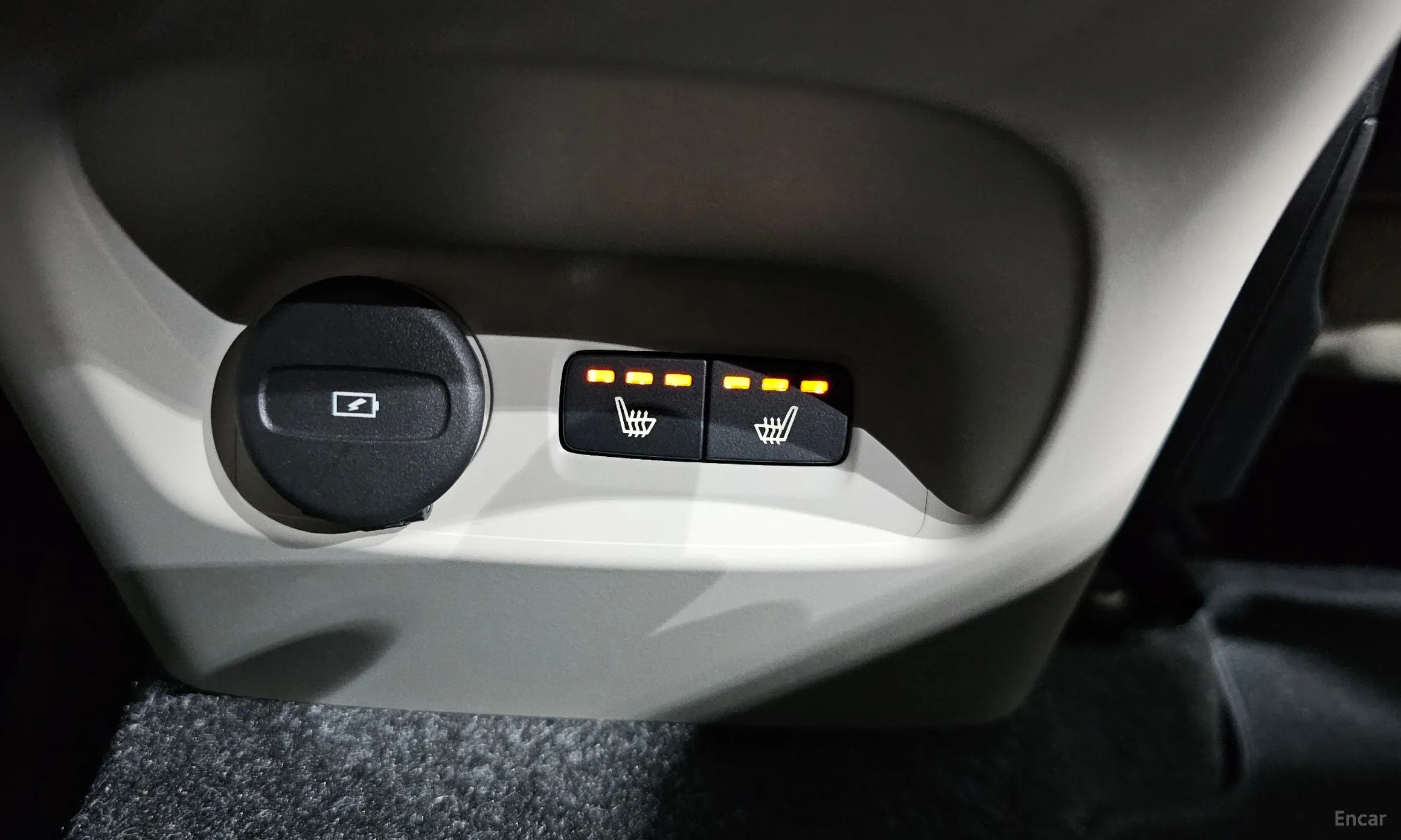 Volvo XC40 превью 19
