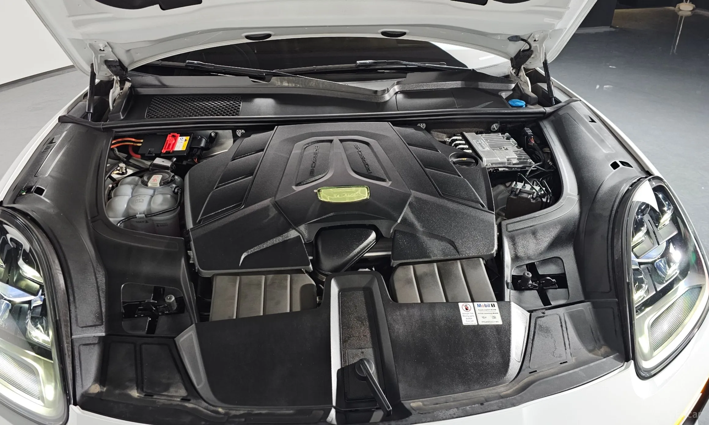 Porsche Cayenne (PO536) превью 6