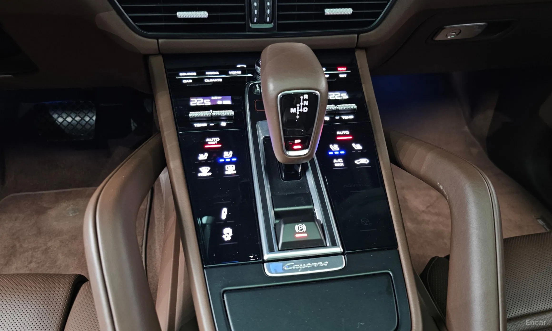 Porsche Cayenne (PO536) превью 9