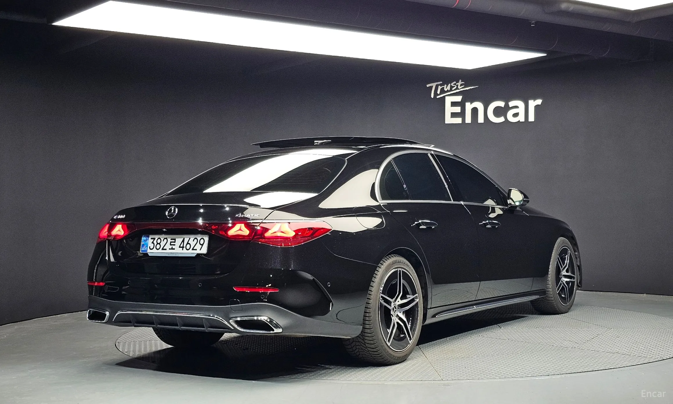 Mercedes Benz E-Class W214 превью 2