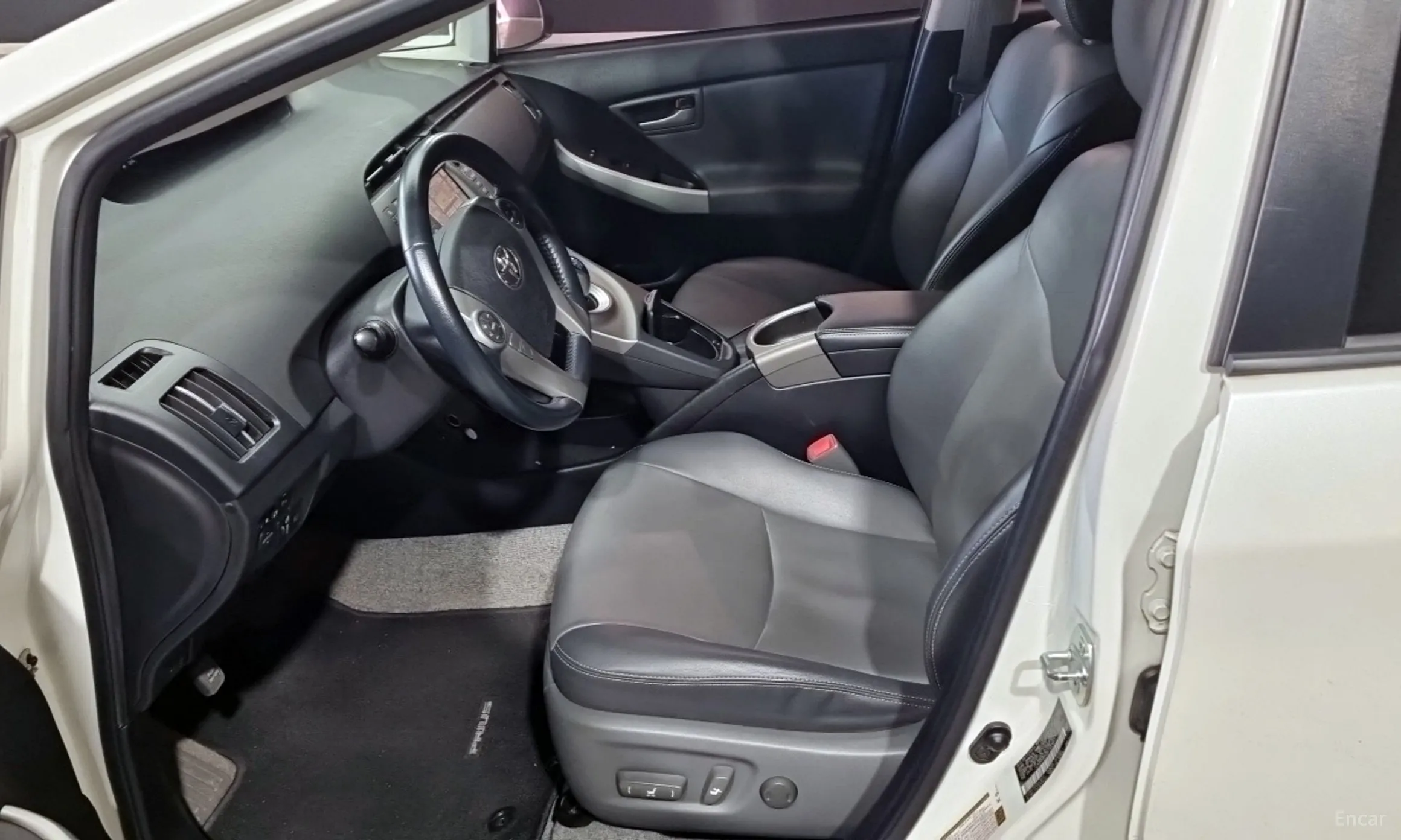 Toyota Toyota Prius превью 10