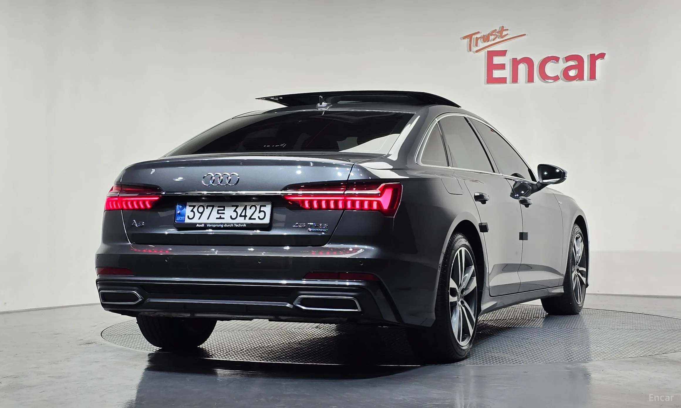 Audi A6 (C8)