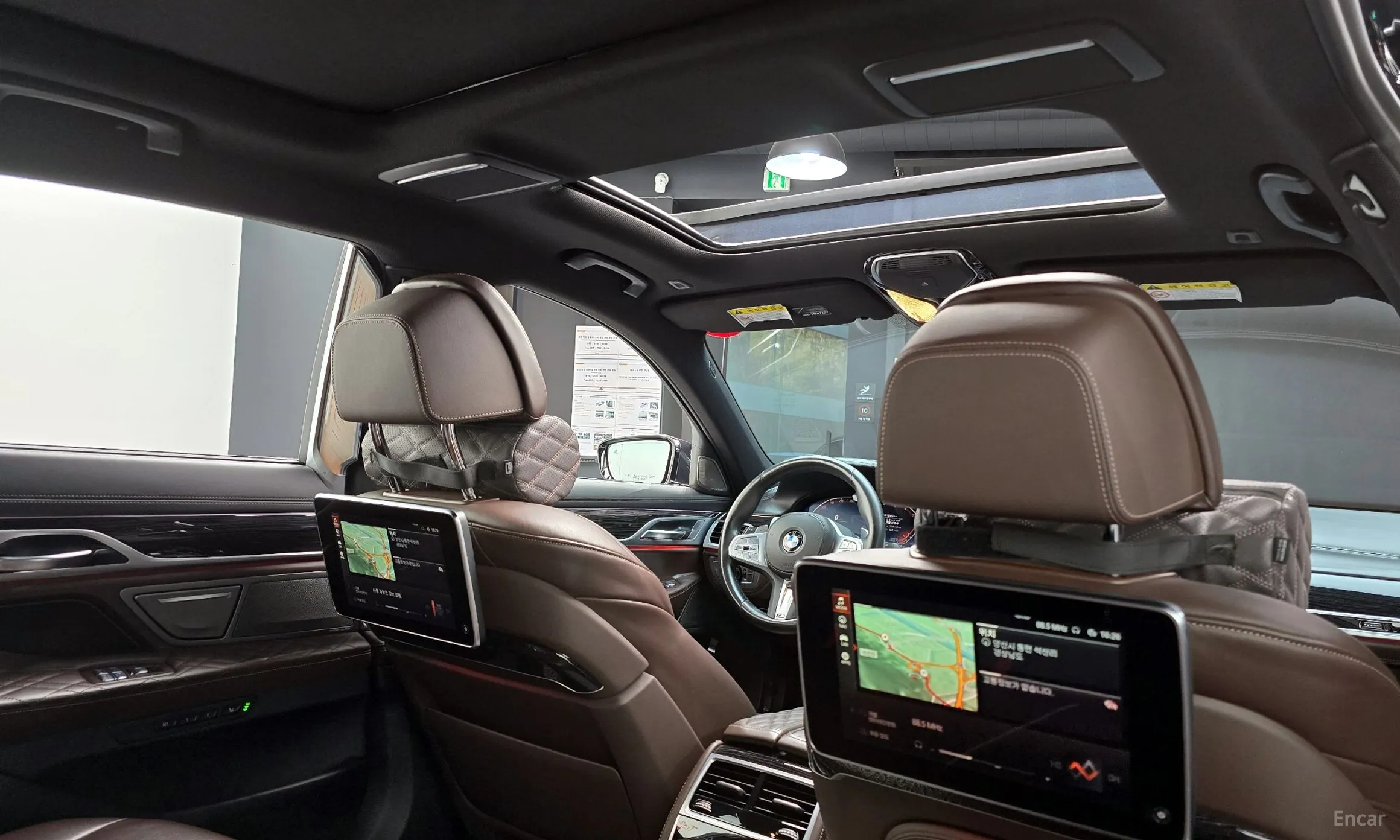 BMW 7 Series (G11) превью 17