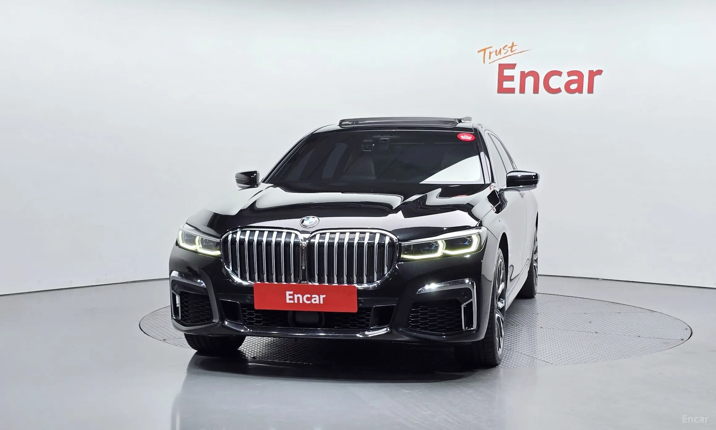 BMW 7 Series (G11) превью 3