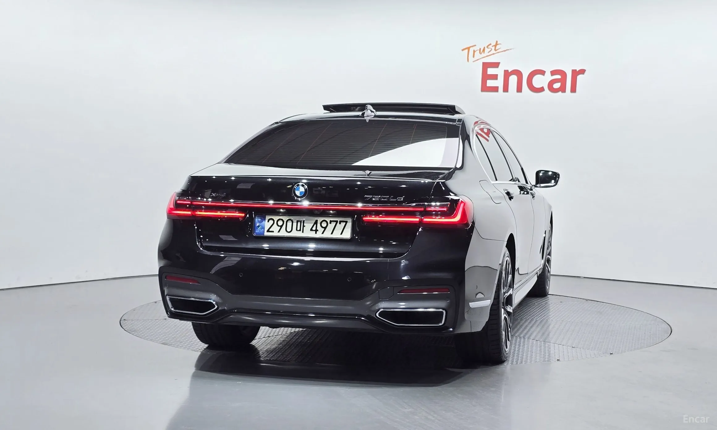 BMW 7 Series (G11) превью 4