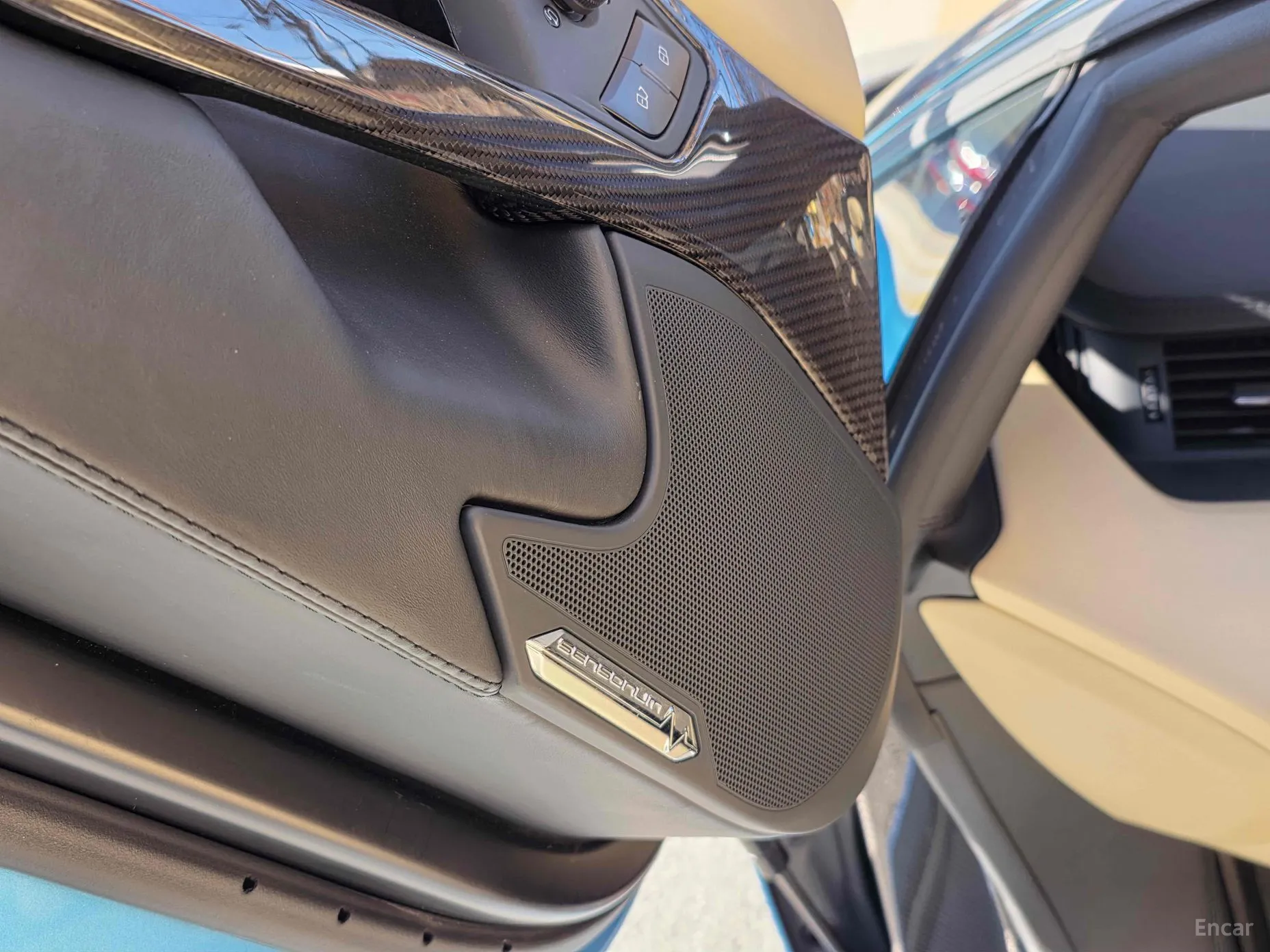 Lamborghini Aventador превью 14