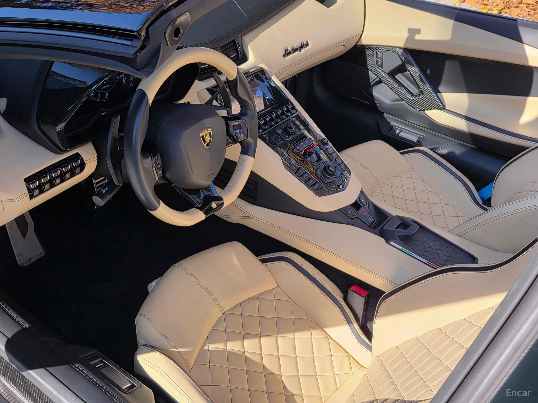 Lamborghini Aventador превью 9