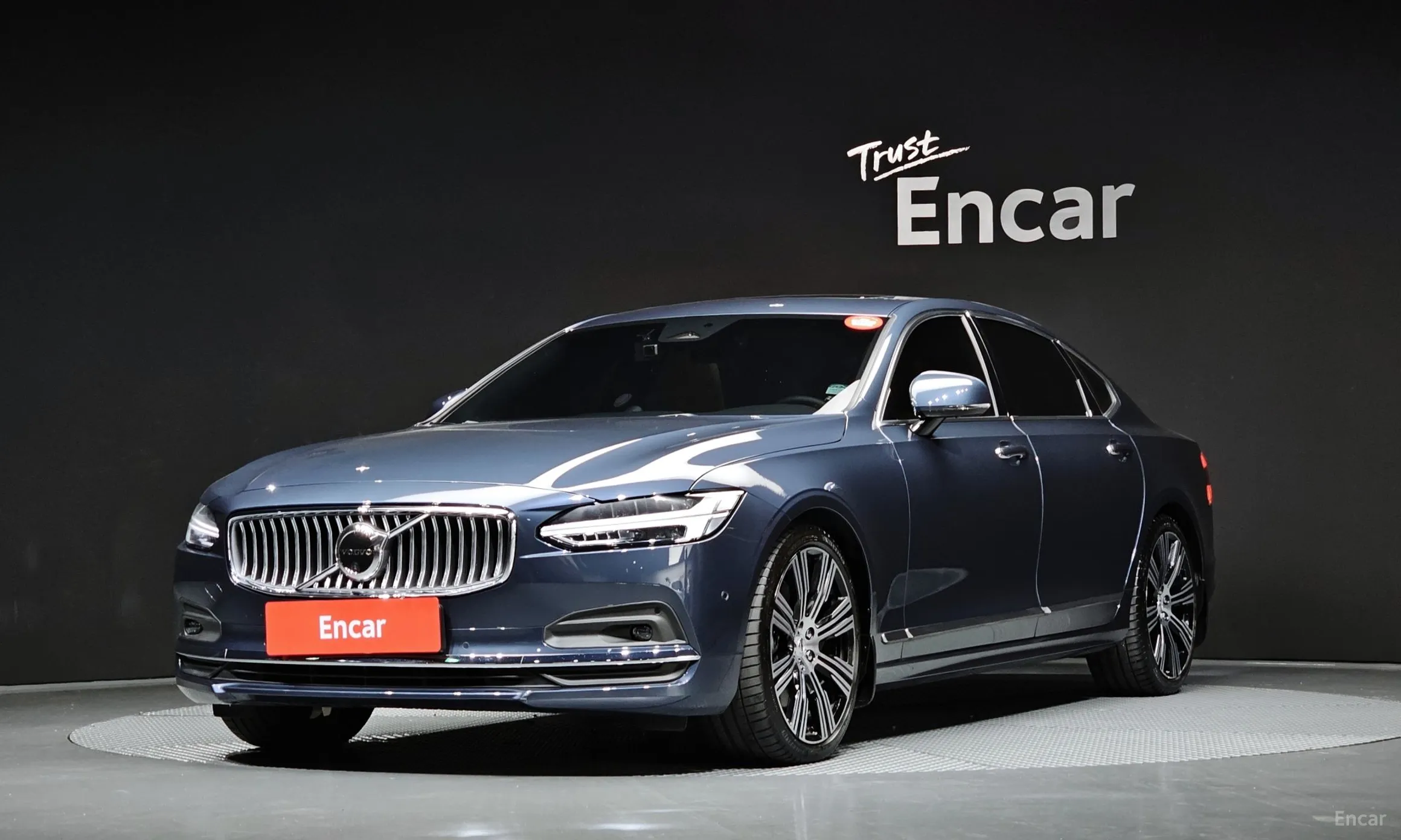 S90