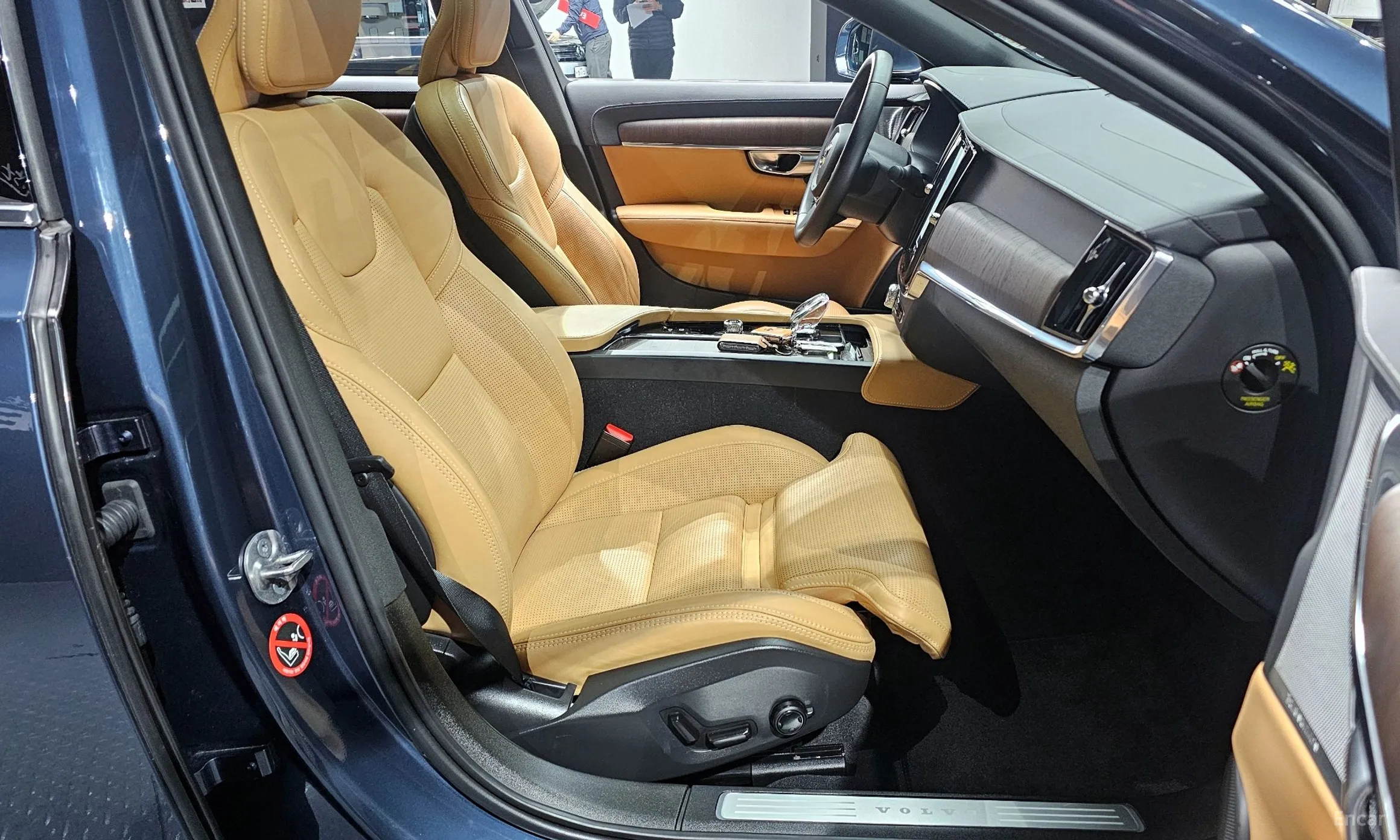 Volvo S90 превью 11