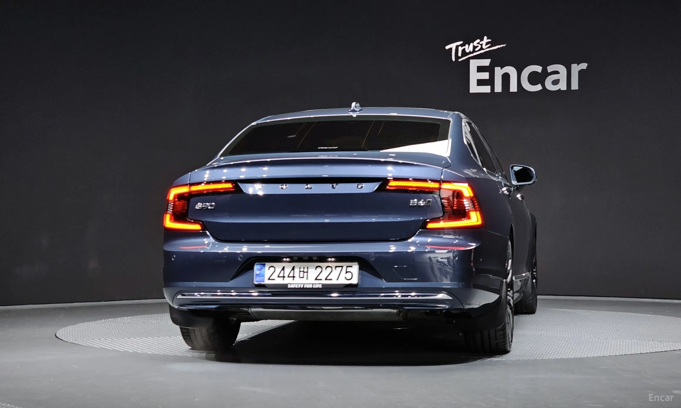 Volvo S90 превью 4