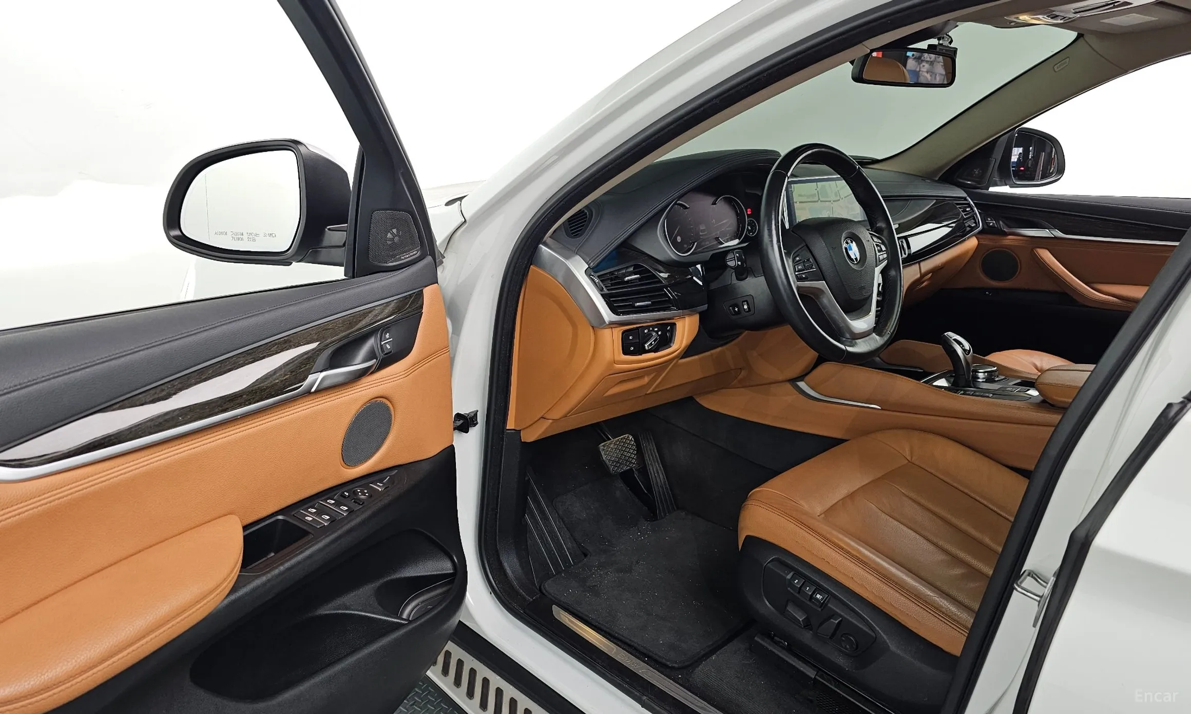 BMW X6 (F16) превью 11