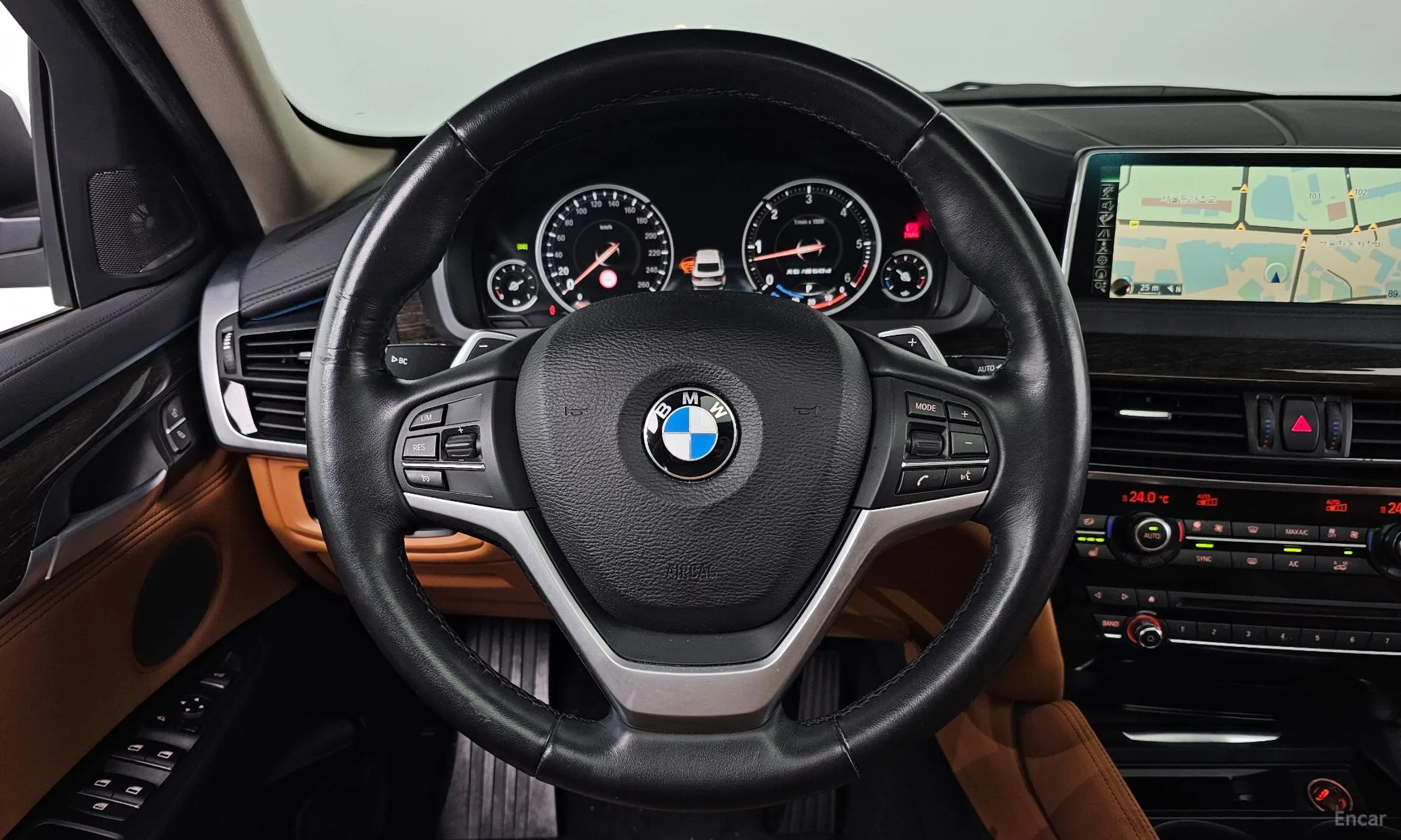 BMW X6 (F16) превью 13