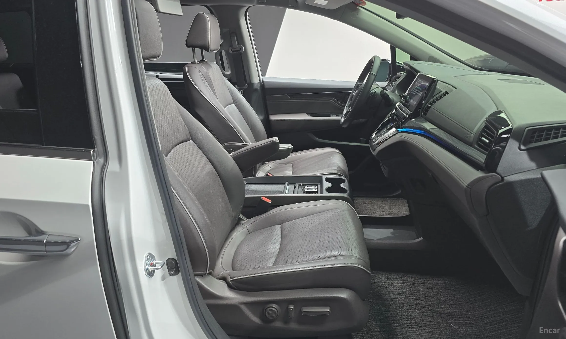 Honda Odyssey превью 10