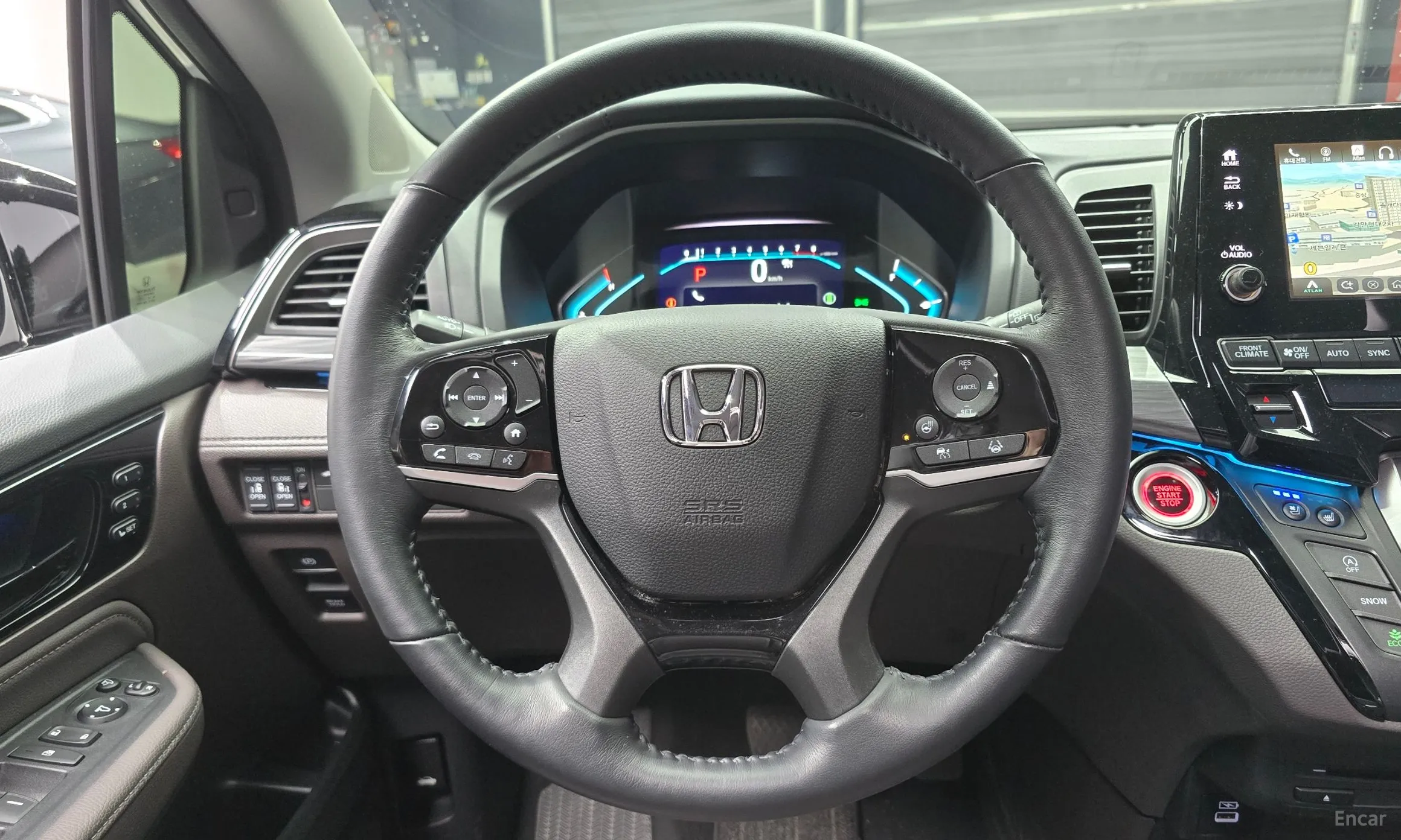 Honda Odyssey превью 13