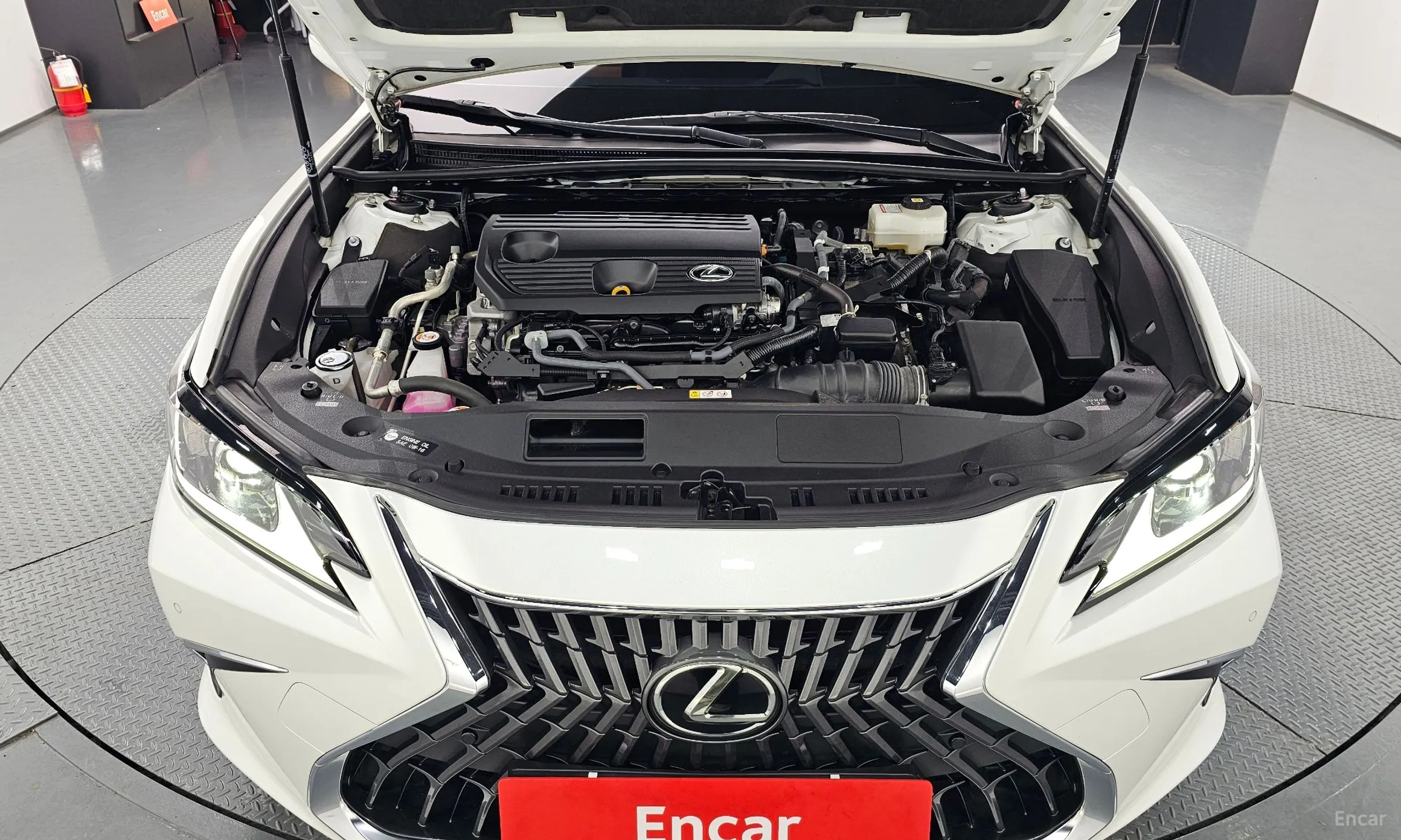 Lexus ES300h 7th Generation превью 6