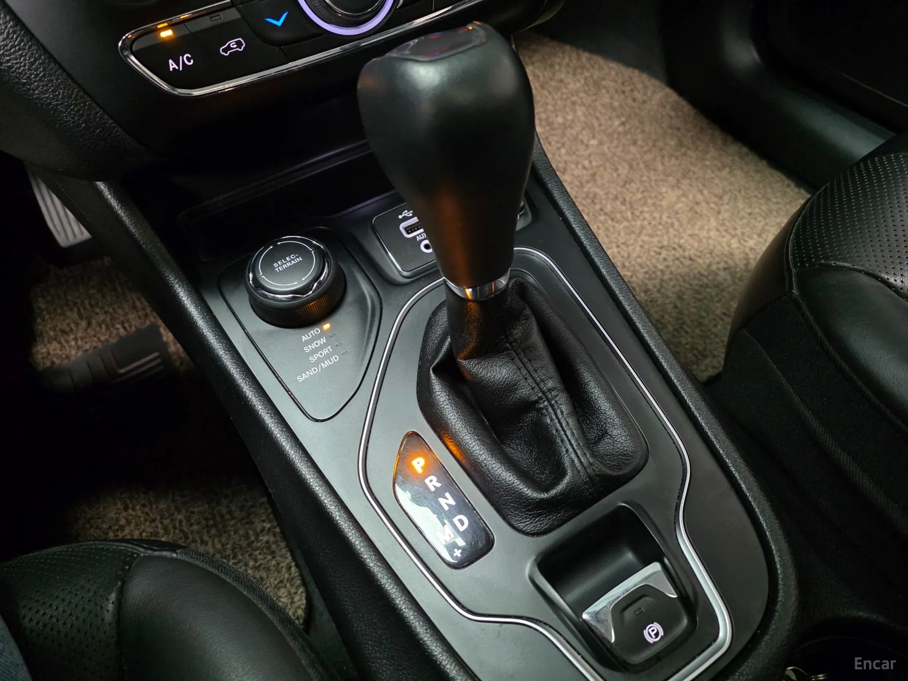 Jeep Cherokee (KL) превью 15